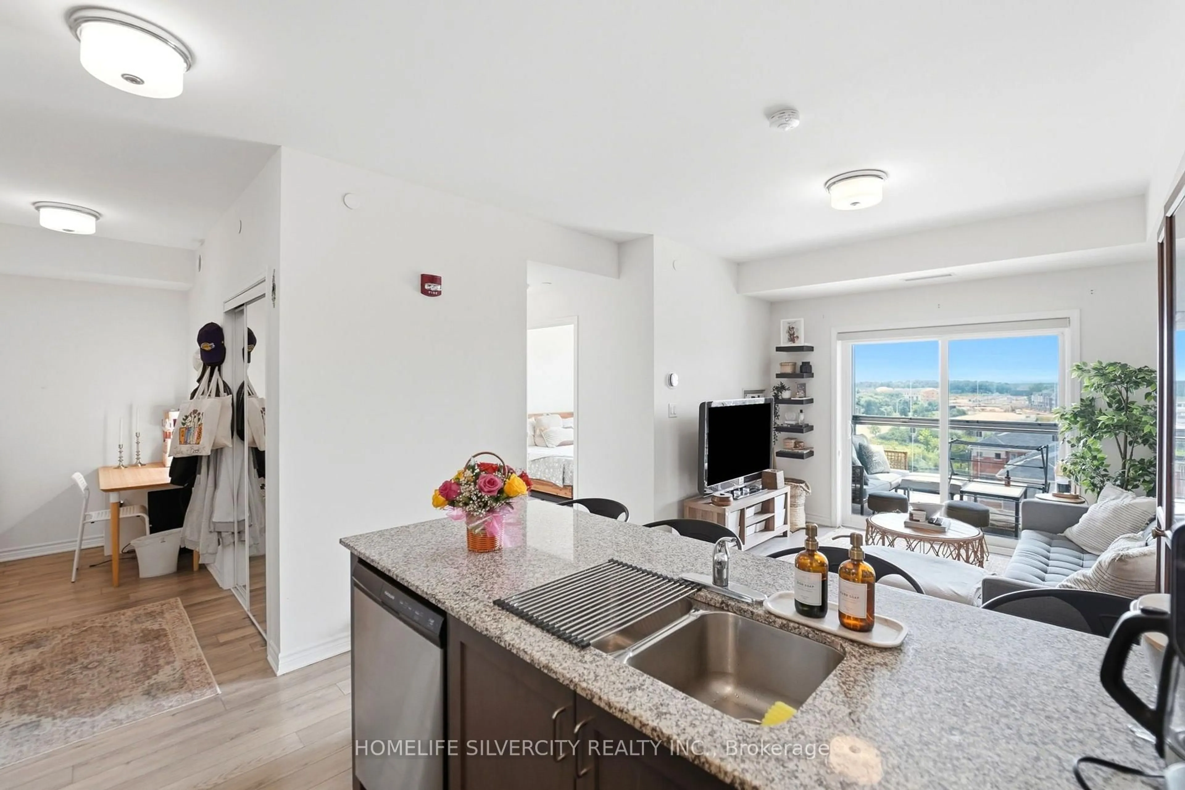 Open concept kitchen, unknown for 200 Lagerfield Dr #604, Brampton Ontario L7A 5G5