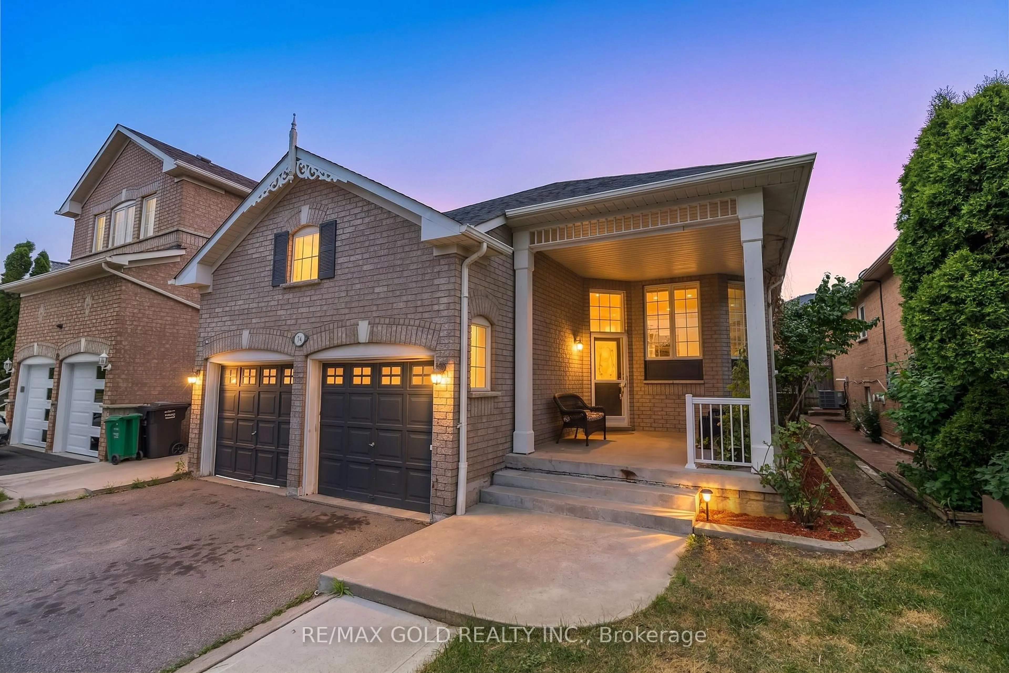 Home with brick exterior material, street for 74 Fletchers Creek Blvd, Brampton Ontario L6X 4T1