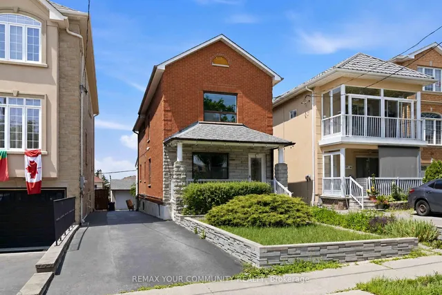 32 Kirknewton Rd, Toronto 2