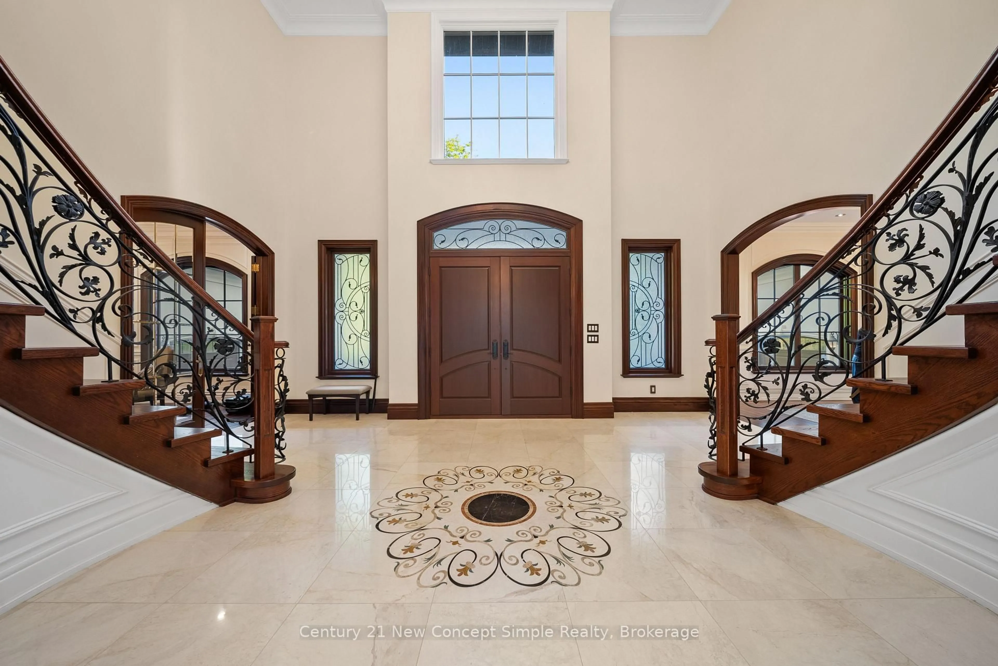 Indoor foyer for 2637 Bluffs Way, Burlington Ontario L7M 0T8