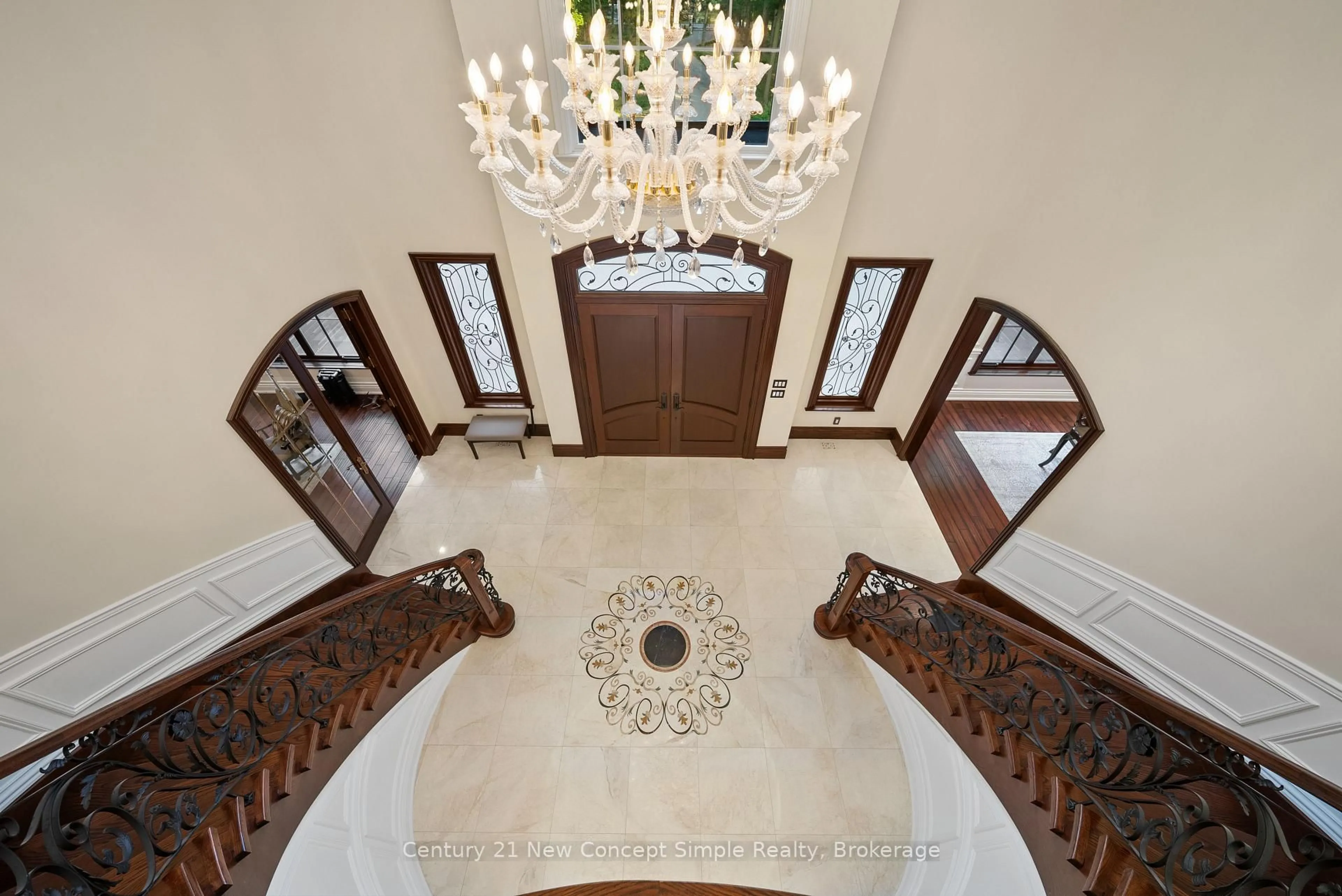 Indoor foyer for 2637 Bluffs Way, Burlington Ontario L7M 0T8