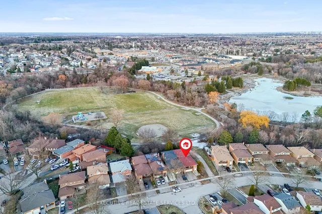 44 Lakecrest Tr, Brampton 5