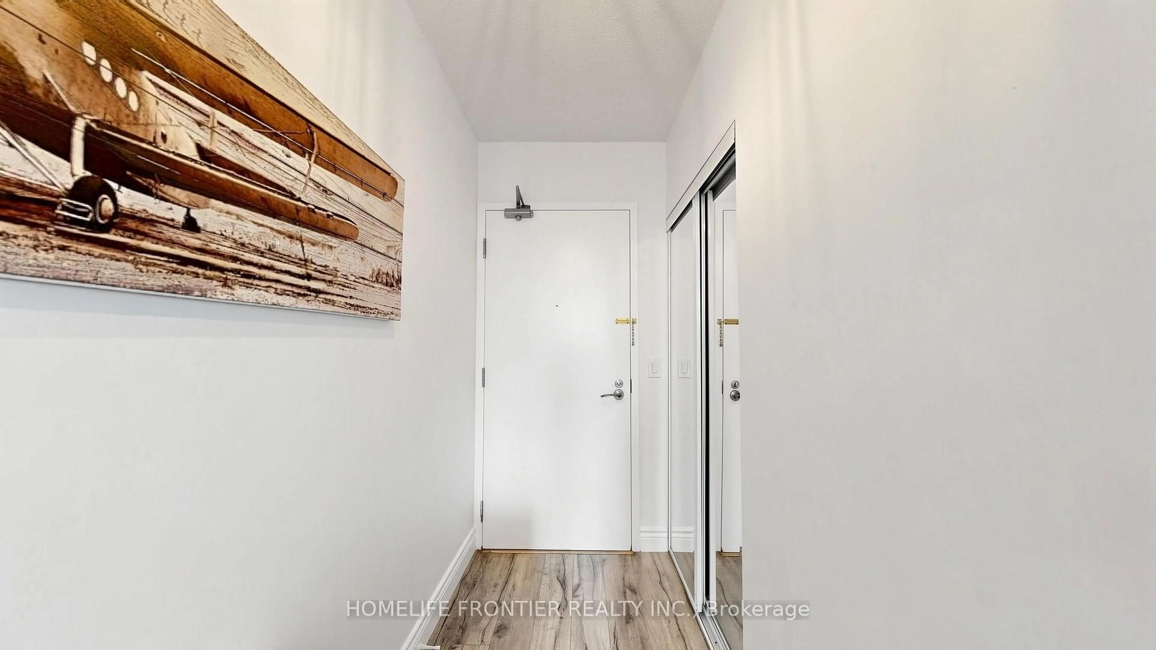 Indoor entryway for 15 Legion Rd #504, Toronto Ontario M8V 0A9