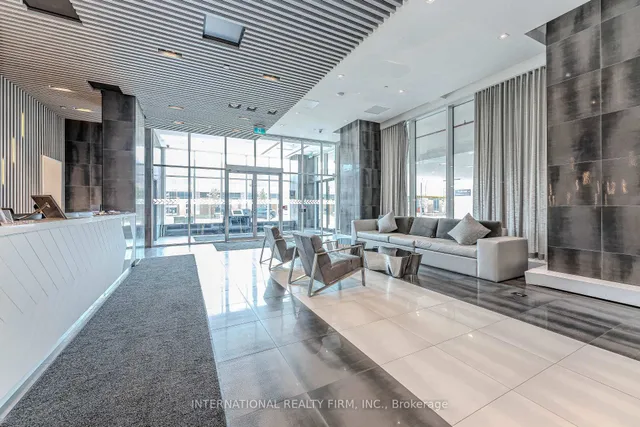 2481 Taunton Rd #804, Oakville 3