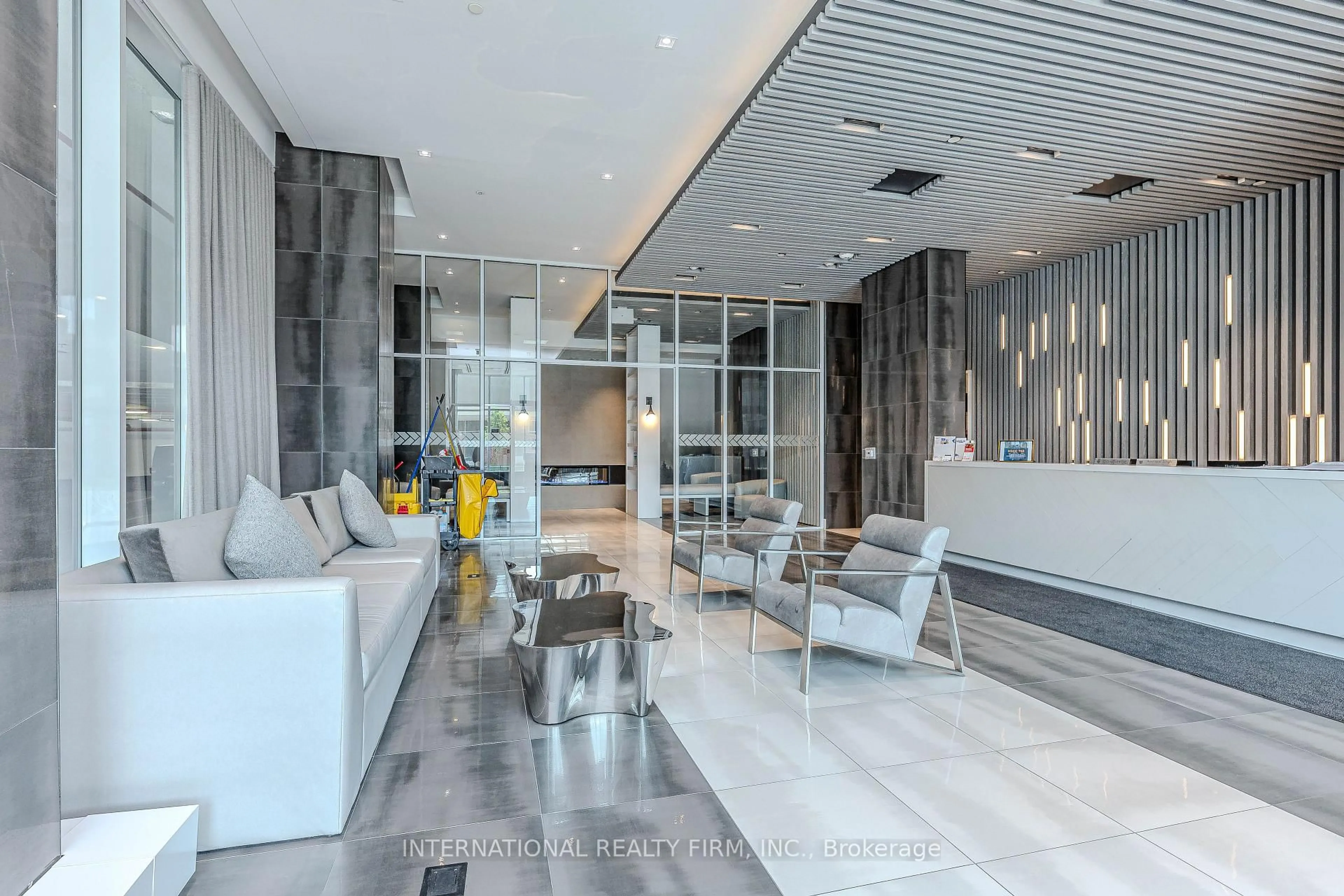 Lobby for 2481 Taunton Rd #804, Oakville Ontario L6H 3R7
