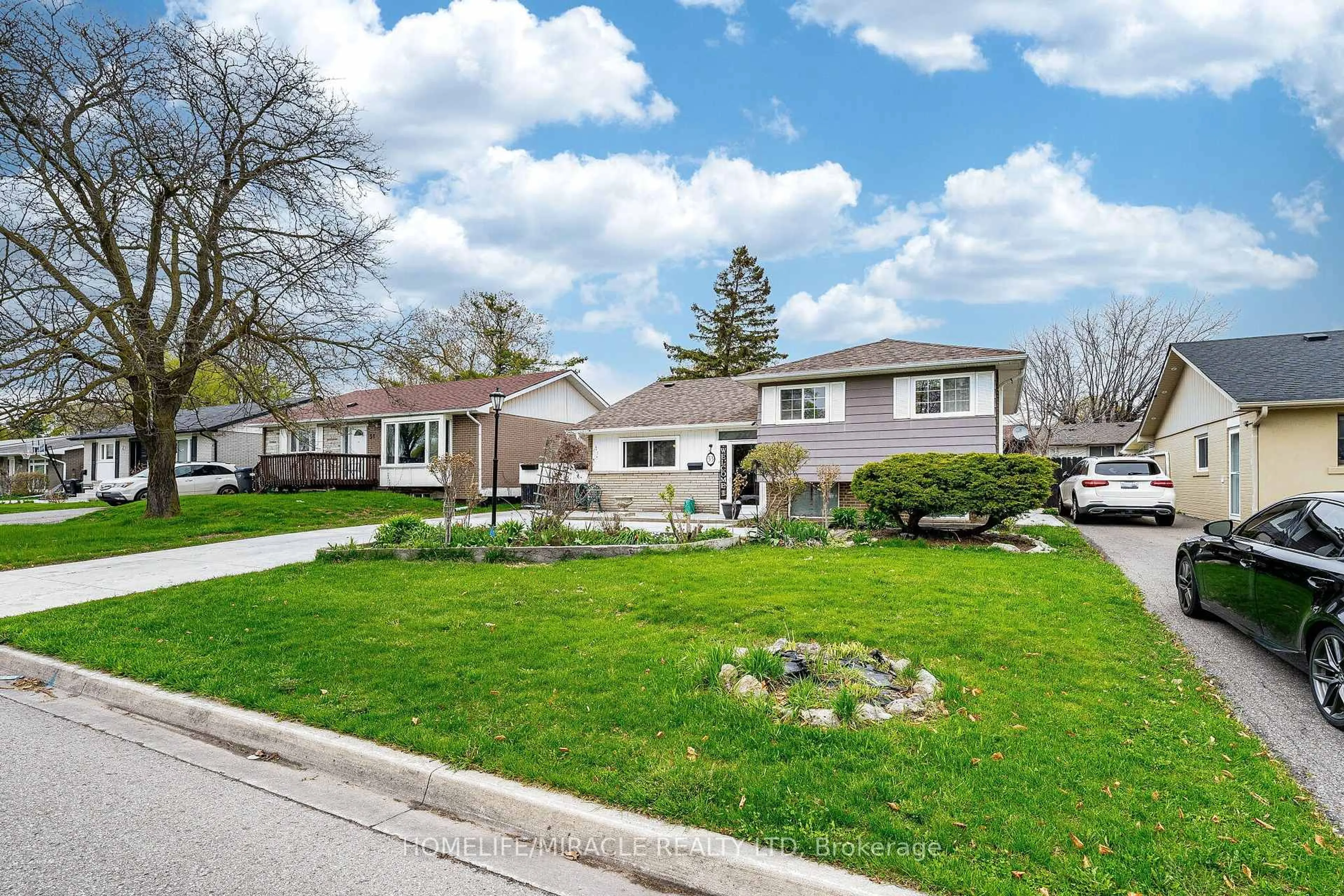 Unknown for 53 WINDERMERE Crt, Brampton Ontario L6X 2L5