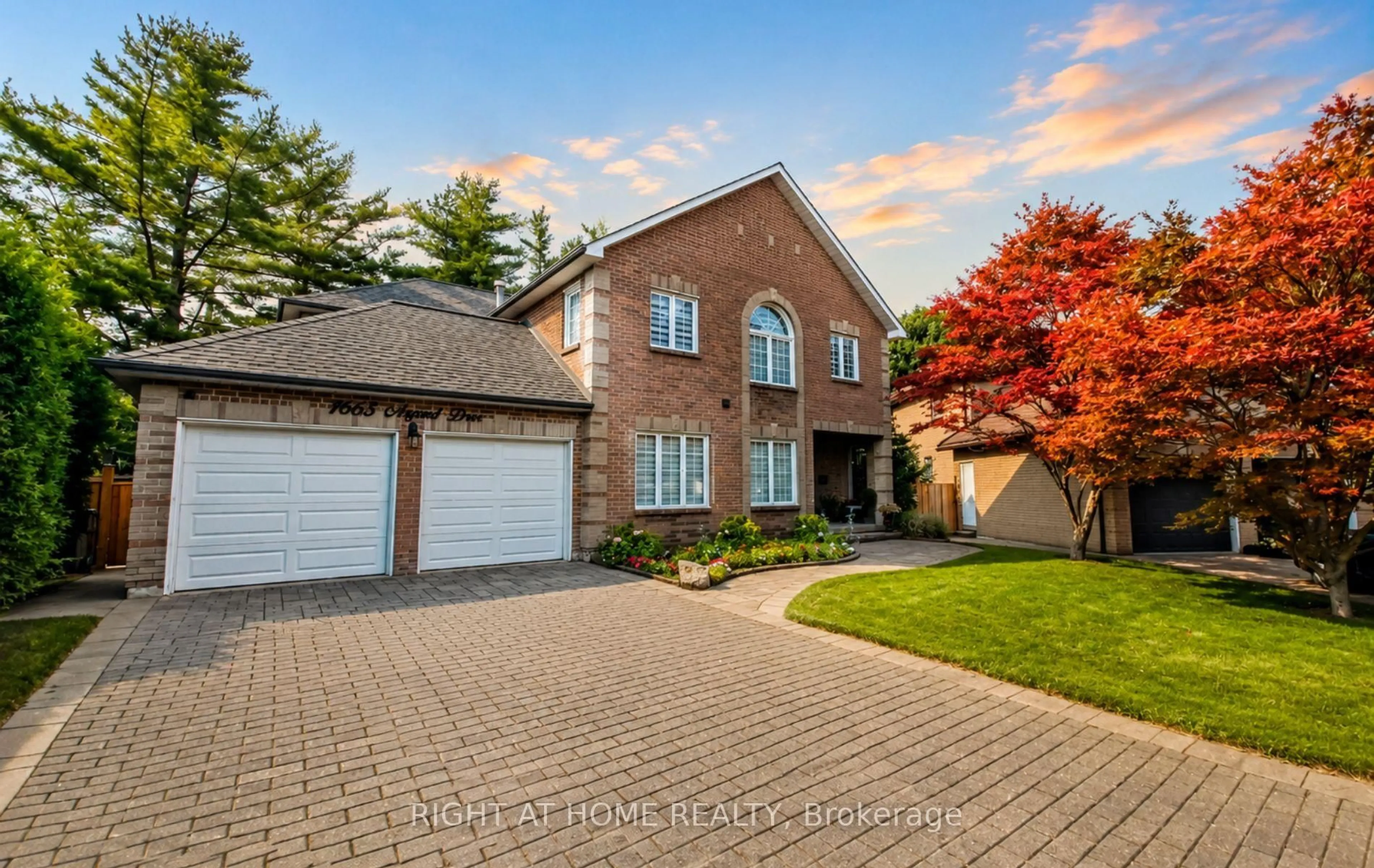 Home with brick exterior material, street for 1665 Asgard Dr, Mississauga Ontario L5E 3G5
