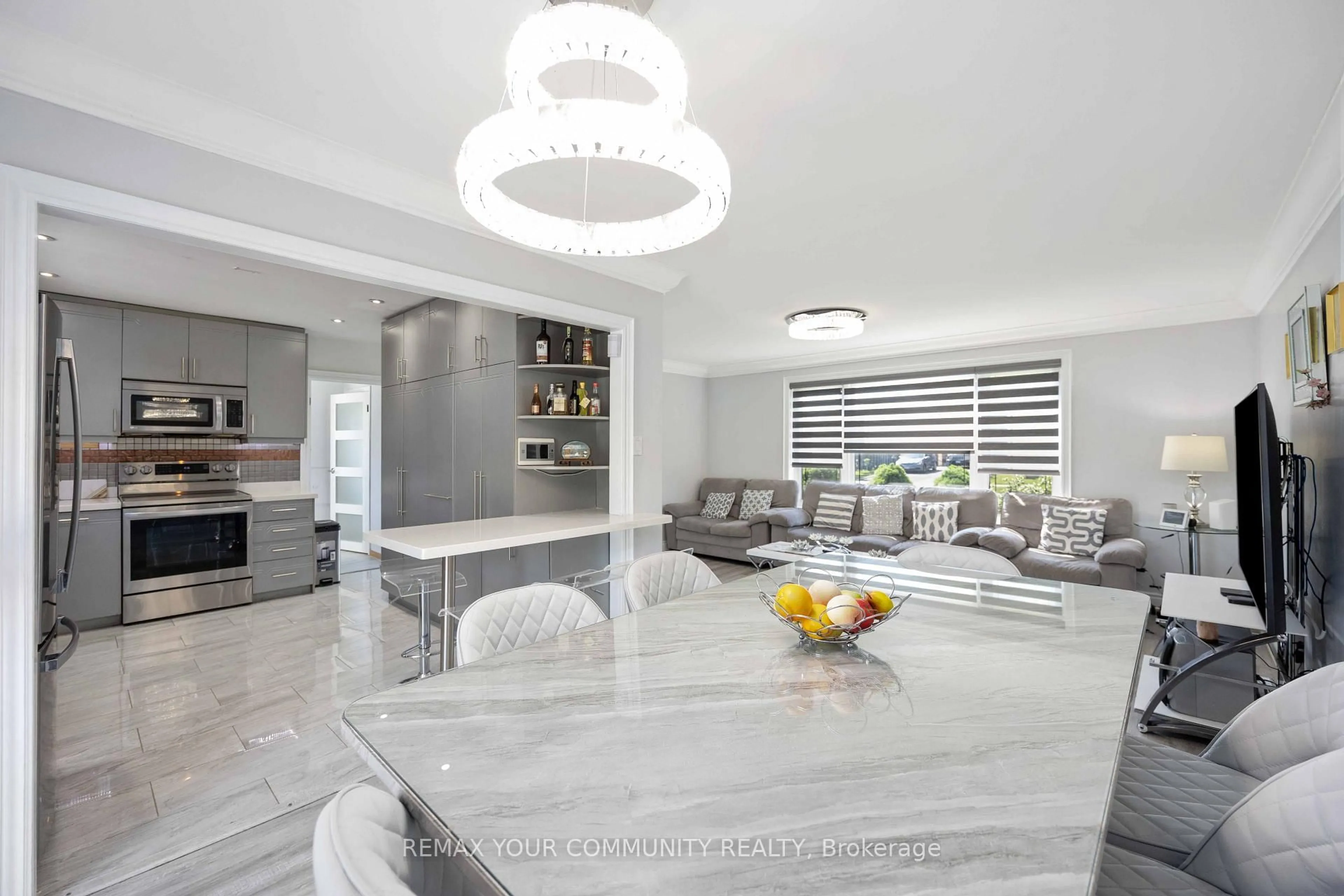 Contemporary kitchen, ceramic/tile floor for 62 Secroft Cres, Toronto Ontario M3N 1R6