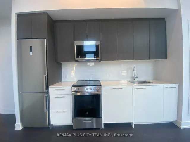 215 Veterans Dr #103, Brampton 4