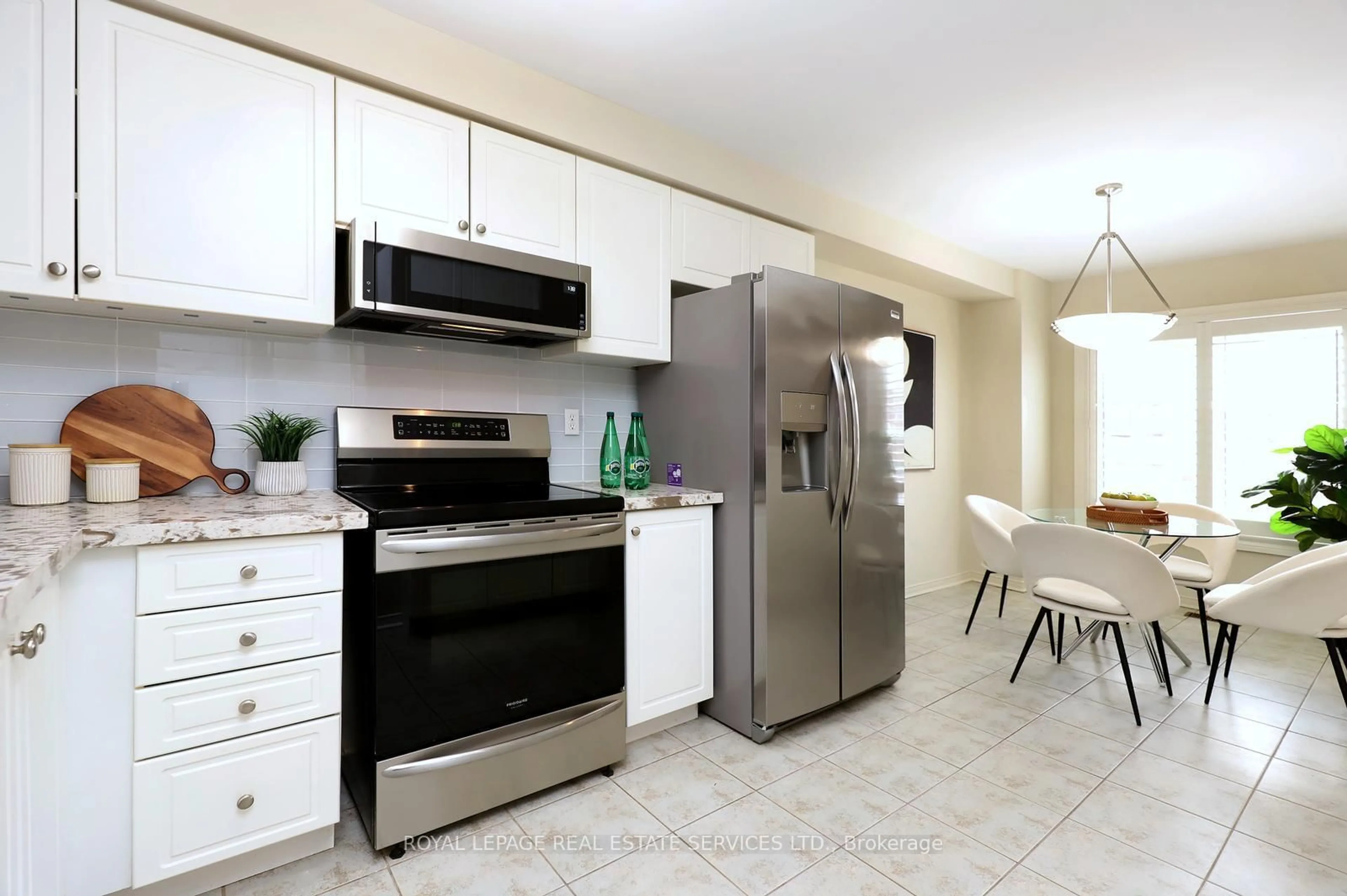 Unknown for 1575 South Parade Crt #67, Mississauga Ontario L5M 6E9