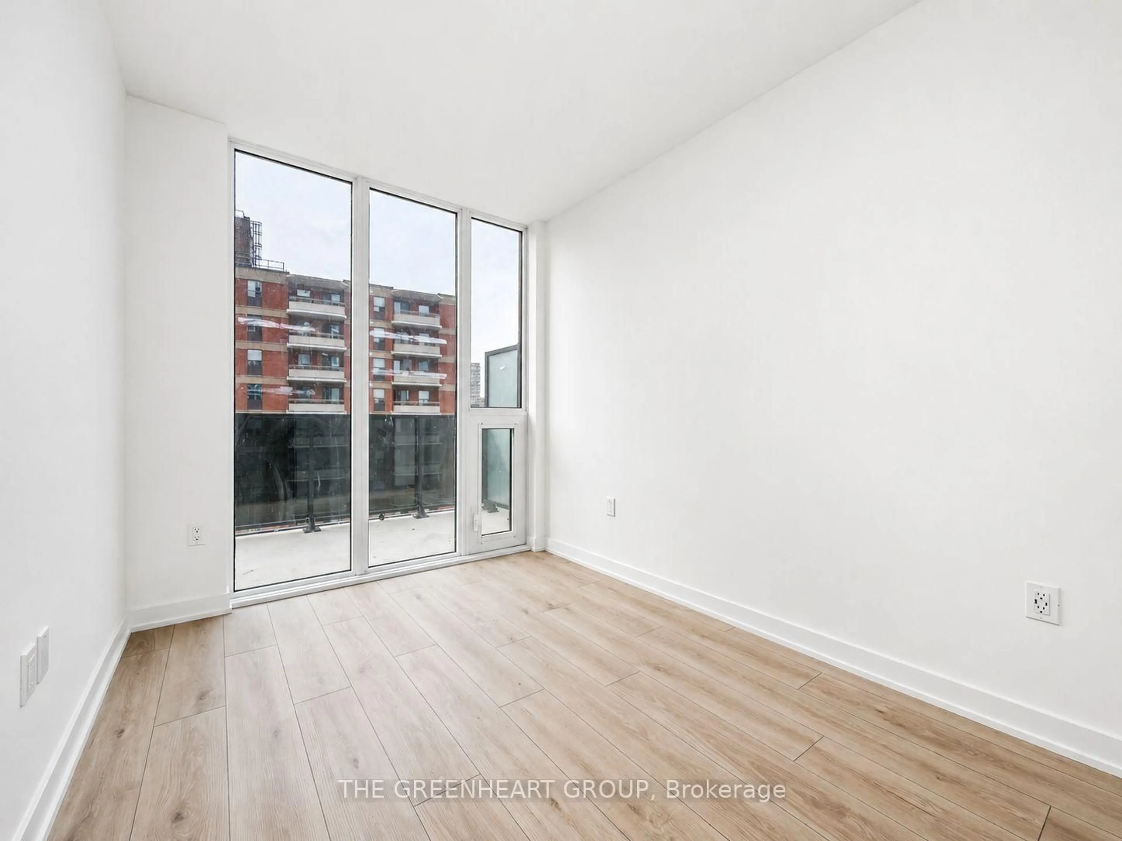 A pic of a room for 1 Fairview Rd #609, Mississauga Ontario L5A 0B4