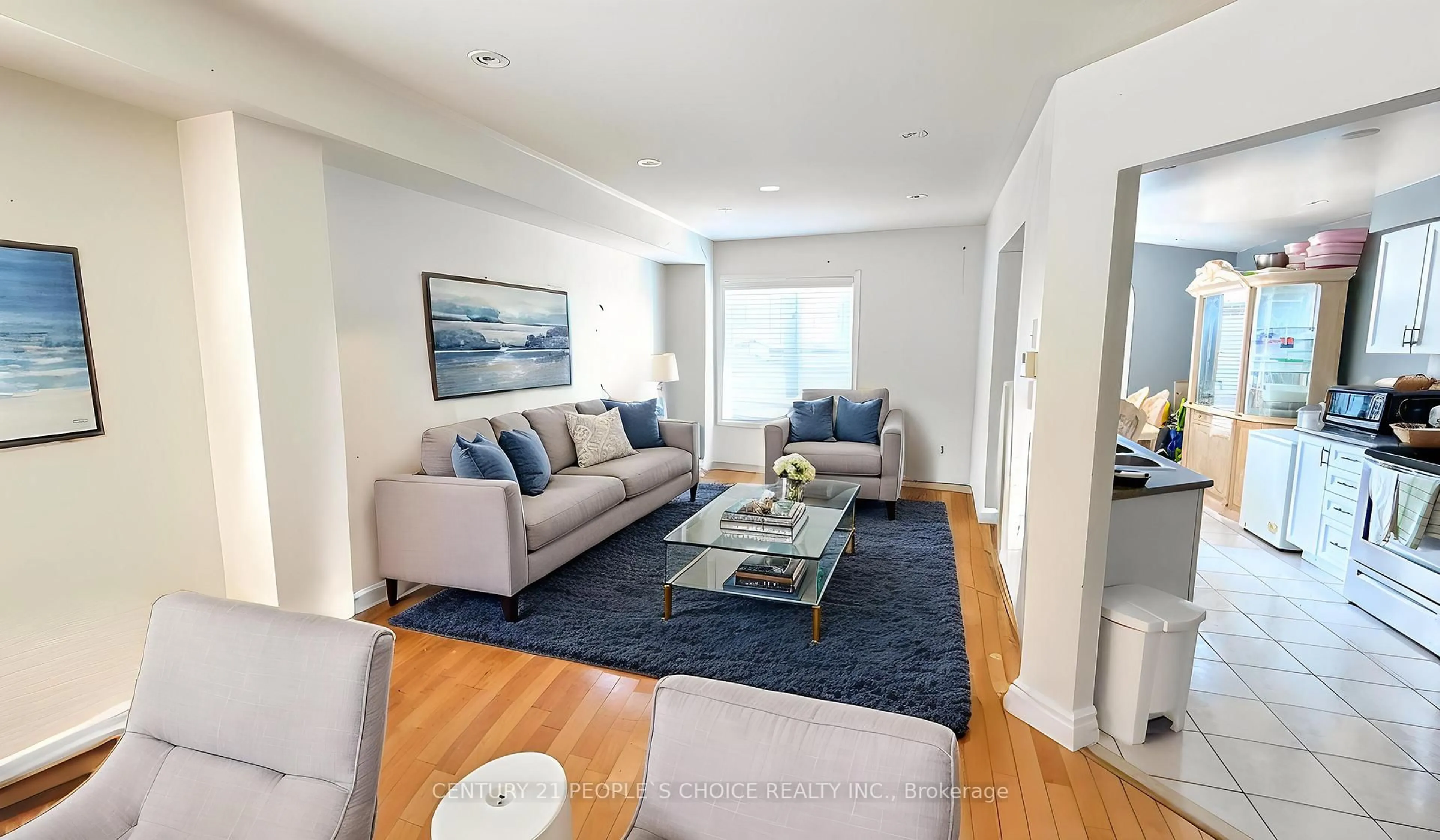 Living room with furniture, unknown for 20 Belinda Dr, Brampton Ontario L7A 2W6