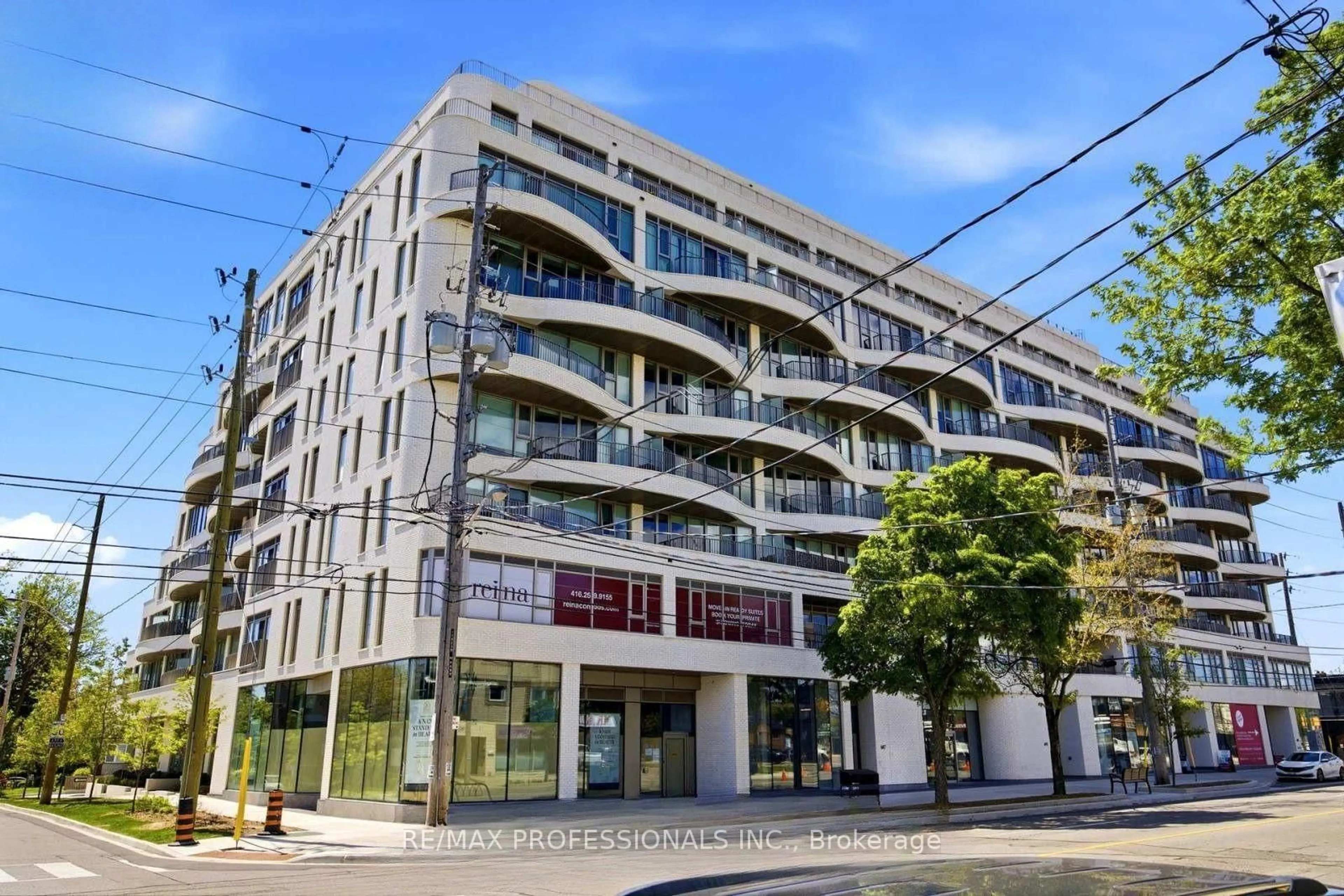 Unknown for 689 The Queensway St #301, Toronto Ontario M8Y 1L1