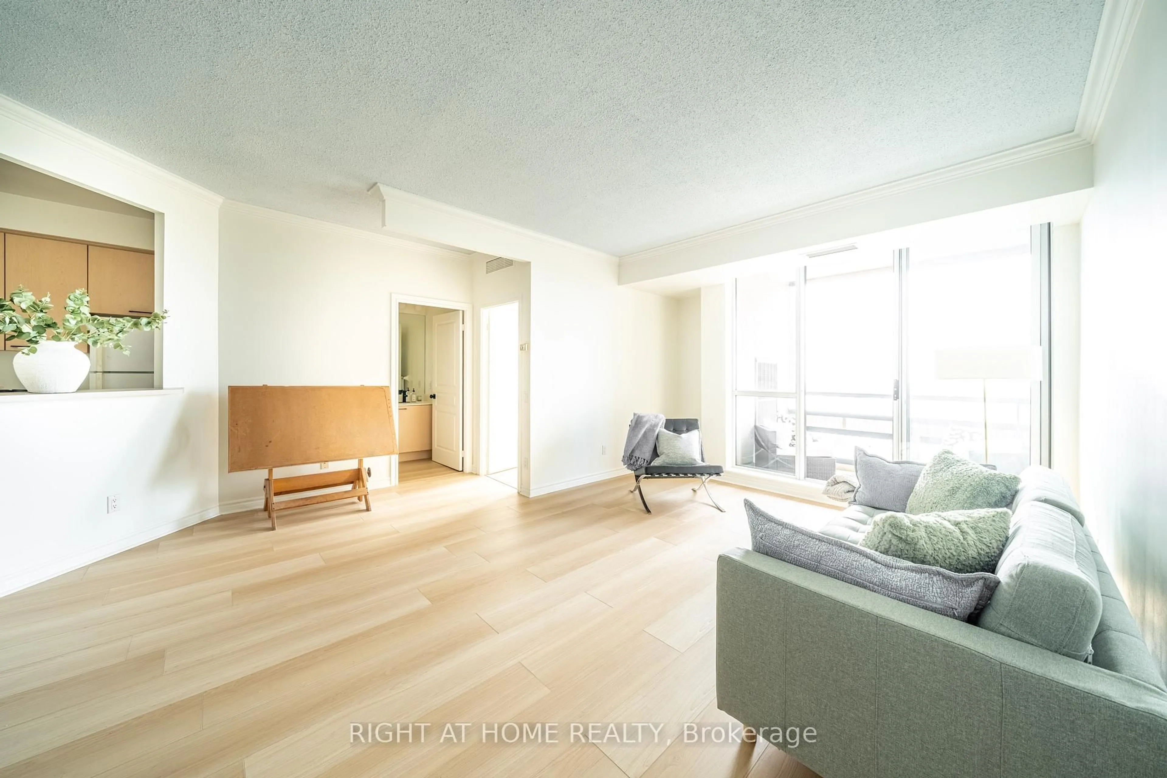 Living room with furniture, unknown for 1 Belvedere Crt #1707, Brampton Ontario L6V 4M6