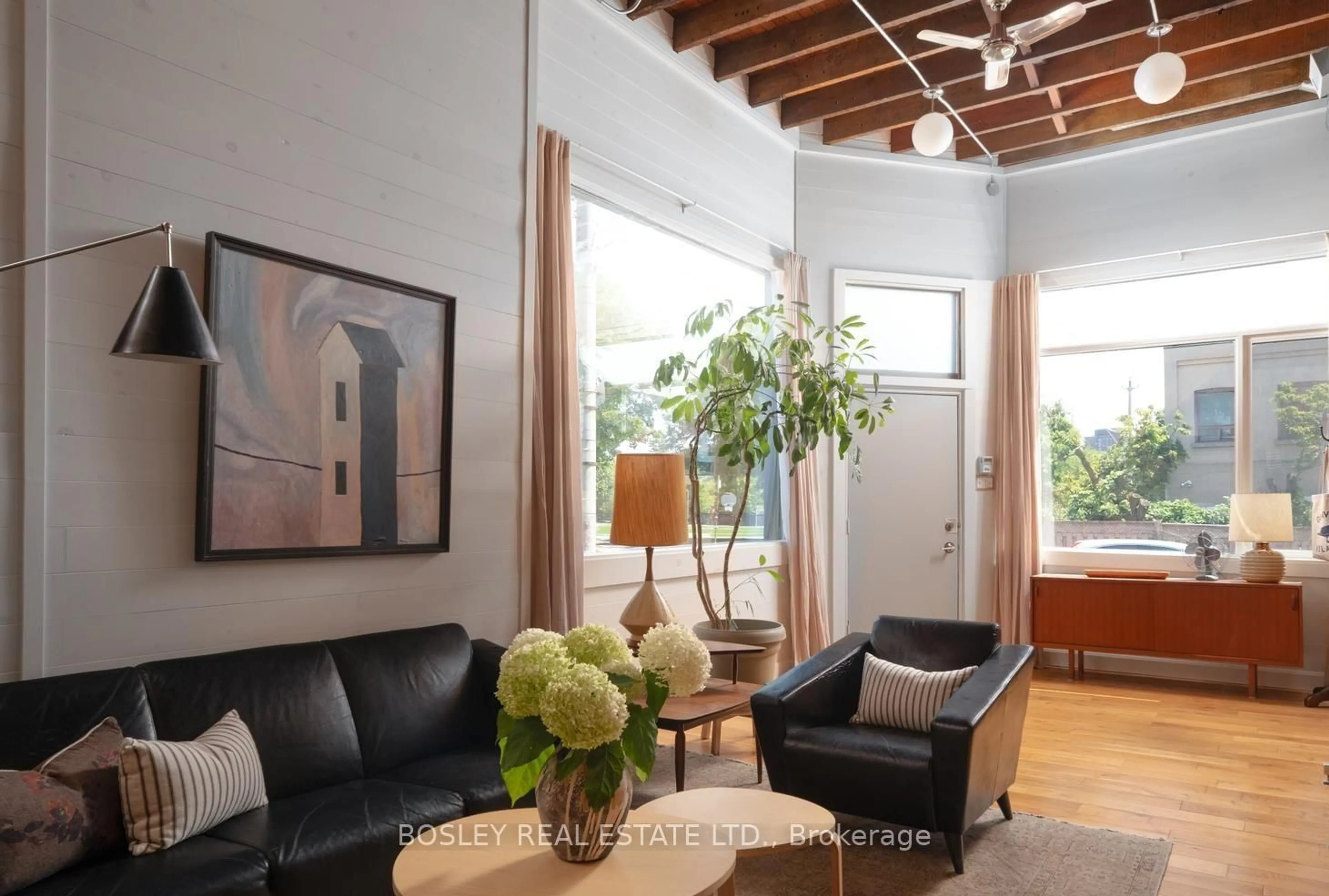 Living room with furniture, unknown for 188 Rosemount Ave, Toronto Ontario M6H 2N3