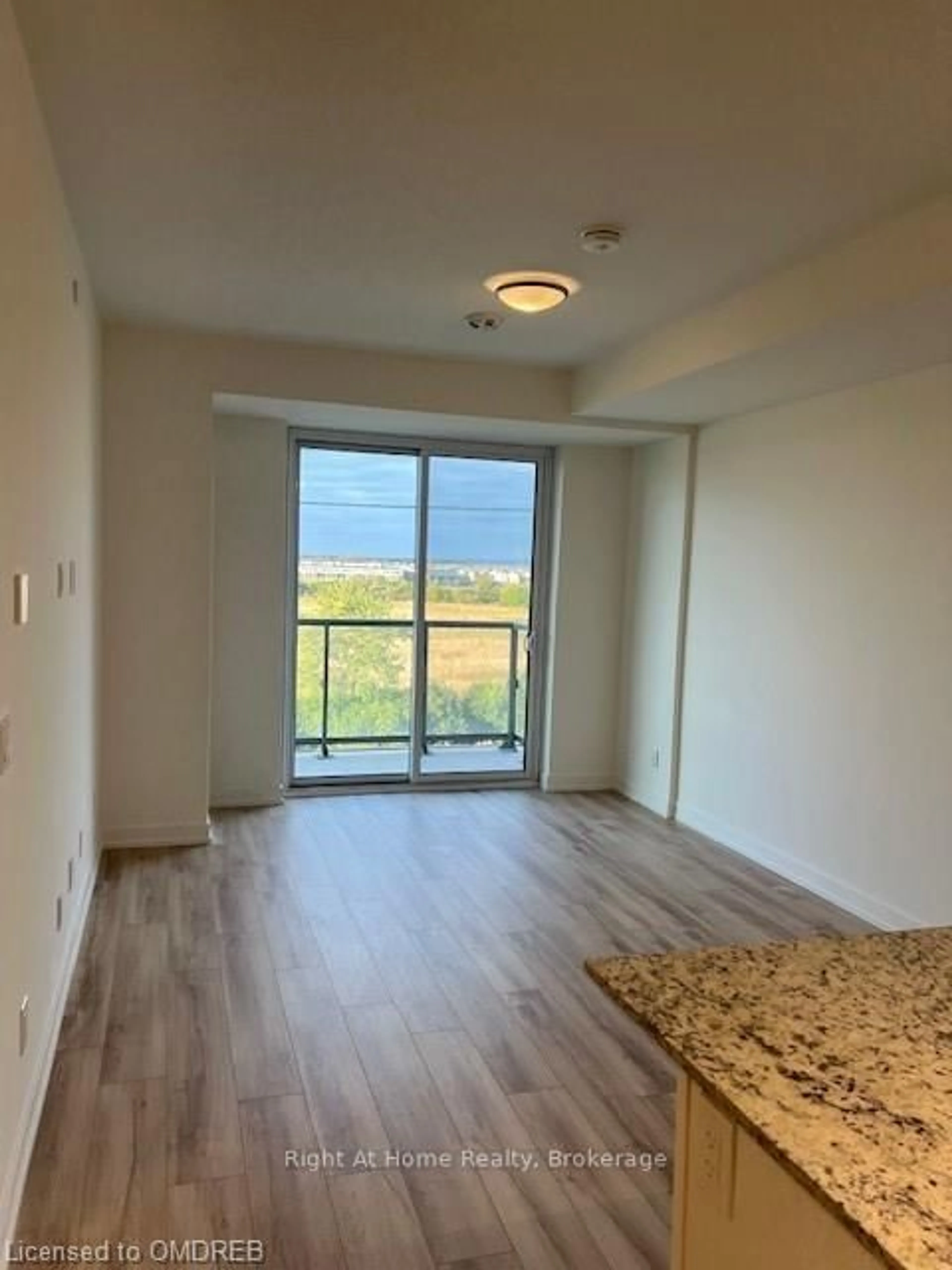 A pic of a room for 345 WHEAT BOOM Dr #408, Oakville Ontario L6H 7X4