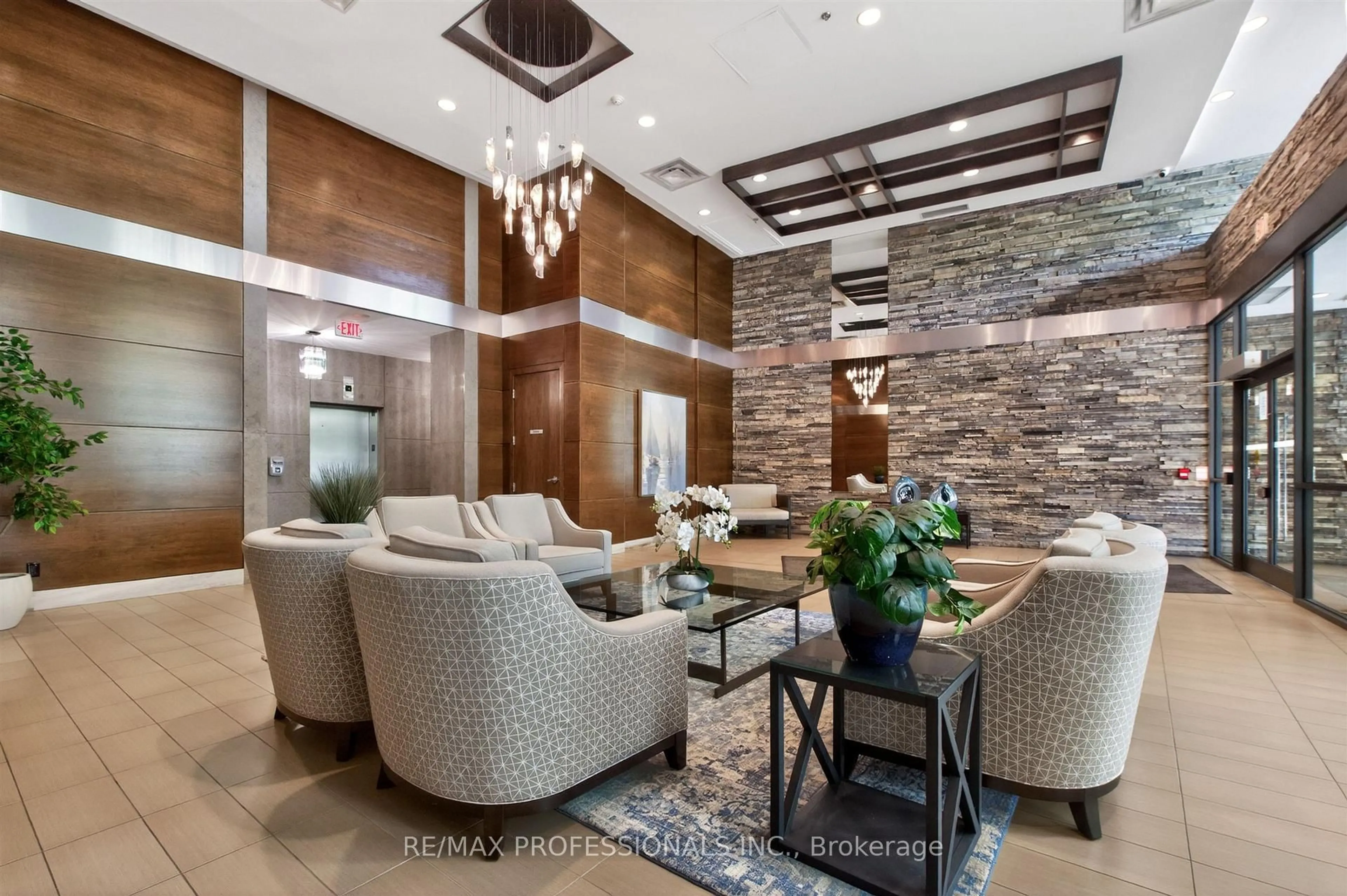 Lobby for 1 Hurontario St #413, Mississauga Ontario L5G 0A3