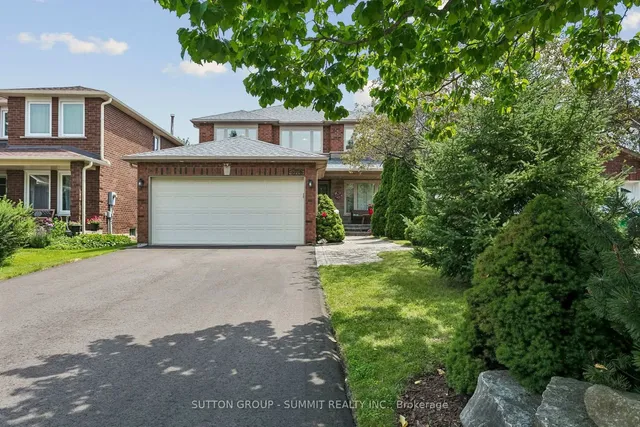 3176 DOVETAIL Mews, Mississauga 2