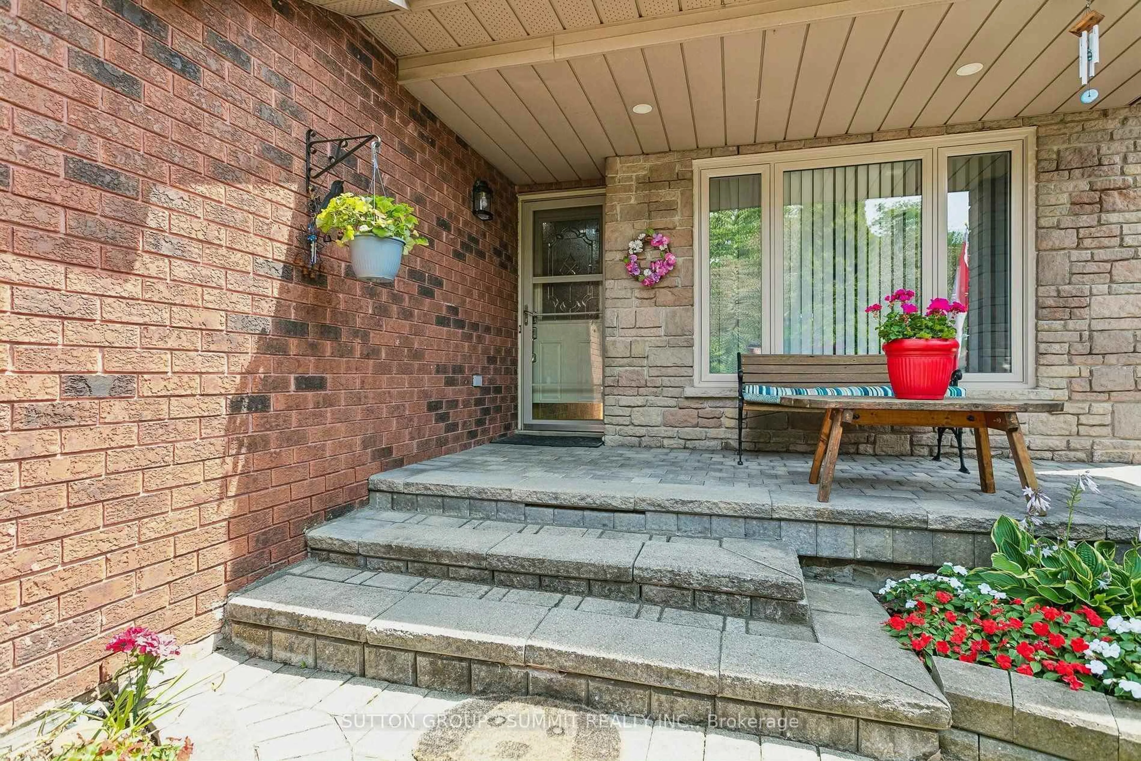 Unknown for 3176 DOVETAIL Mews, Mississauga Ontario L5L 5K4