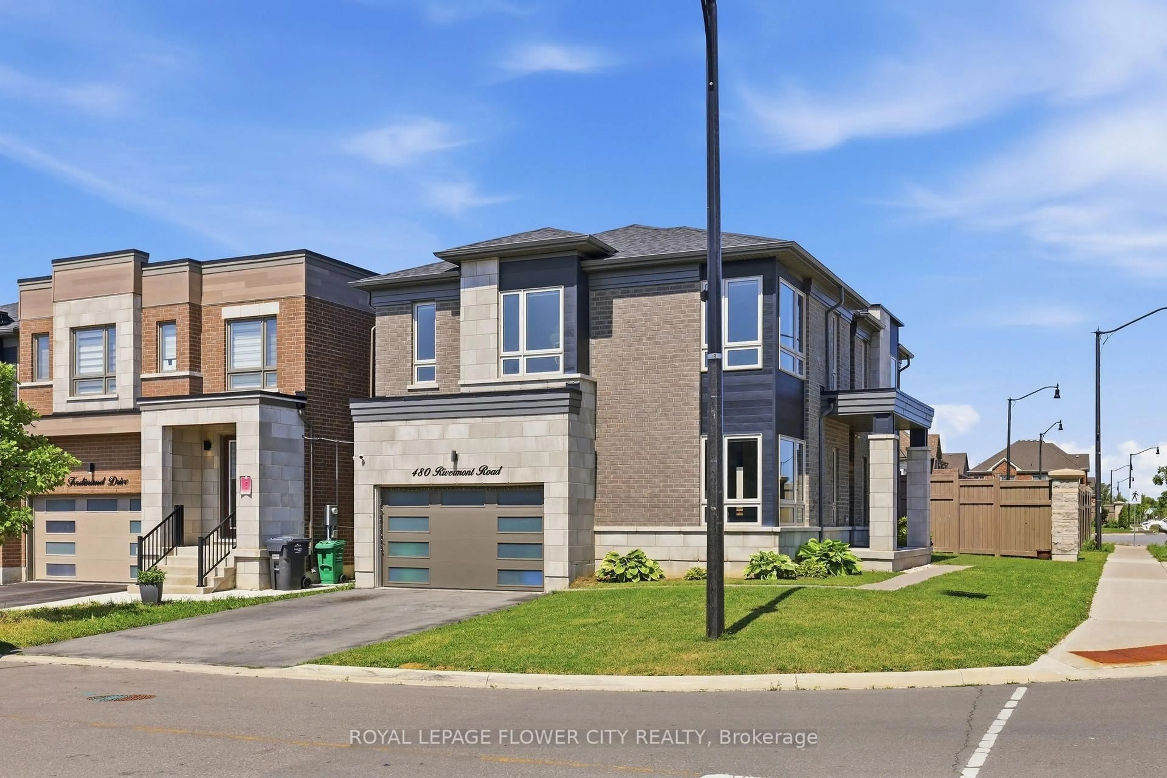 Home with brick exterior material, street for 480 Rivermont Rd, Brampton Ontario L6Y 2C9