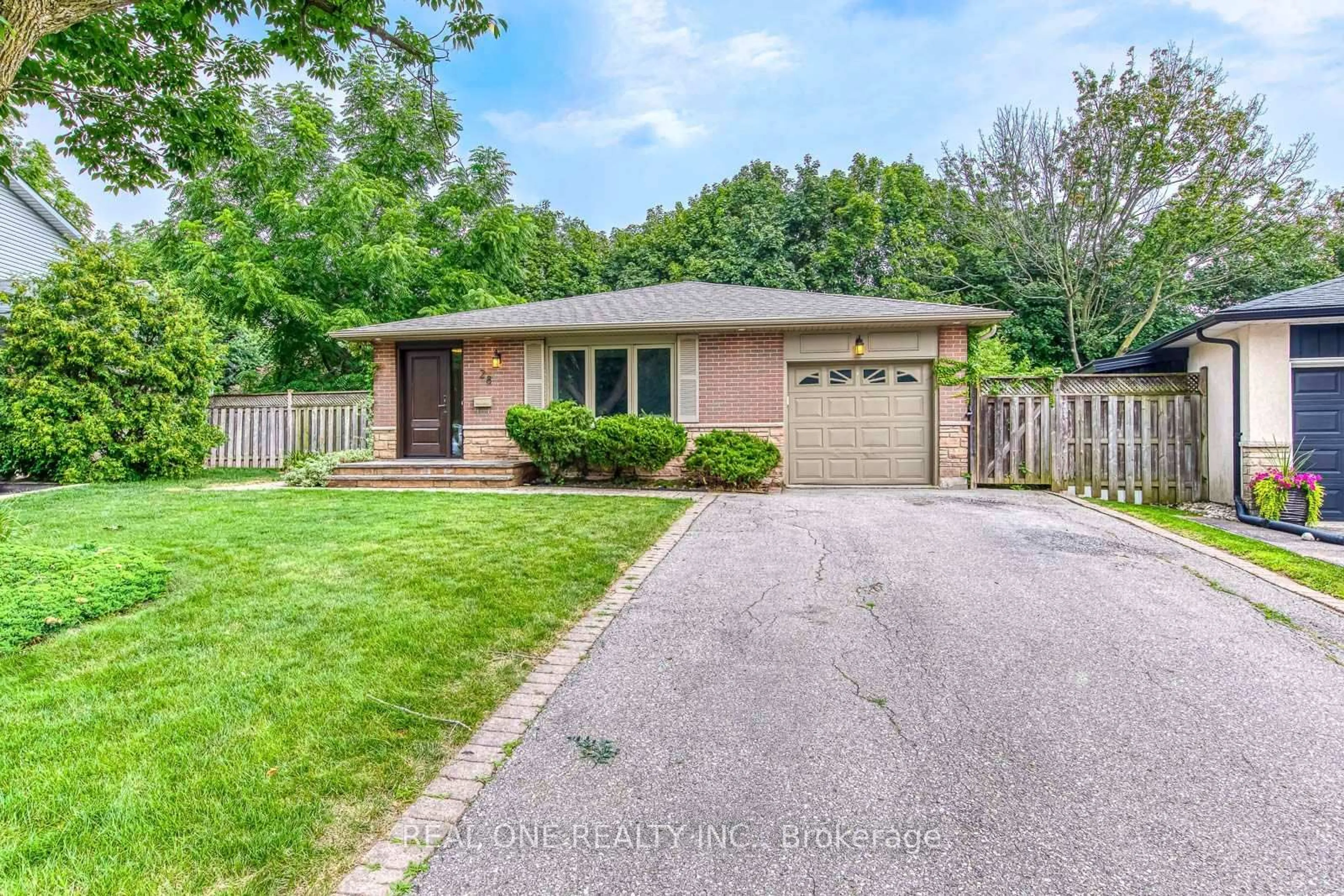 Home with brick exterior material, street for 28 Osborne Cres, Oakville Ontario L6H 1G1