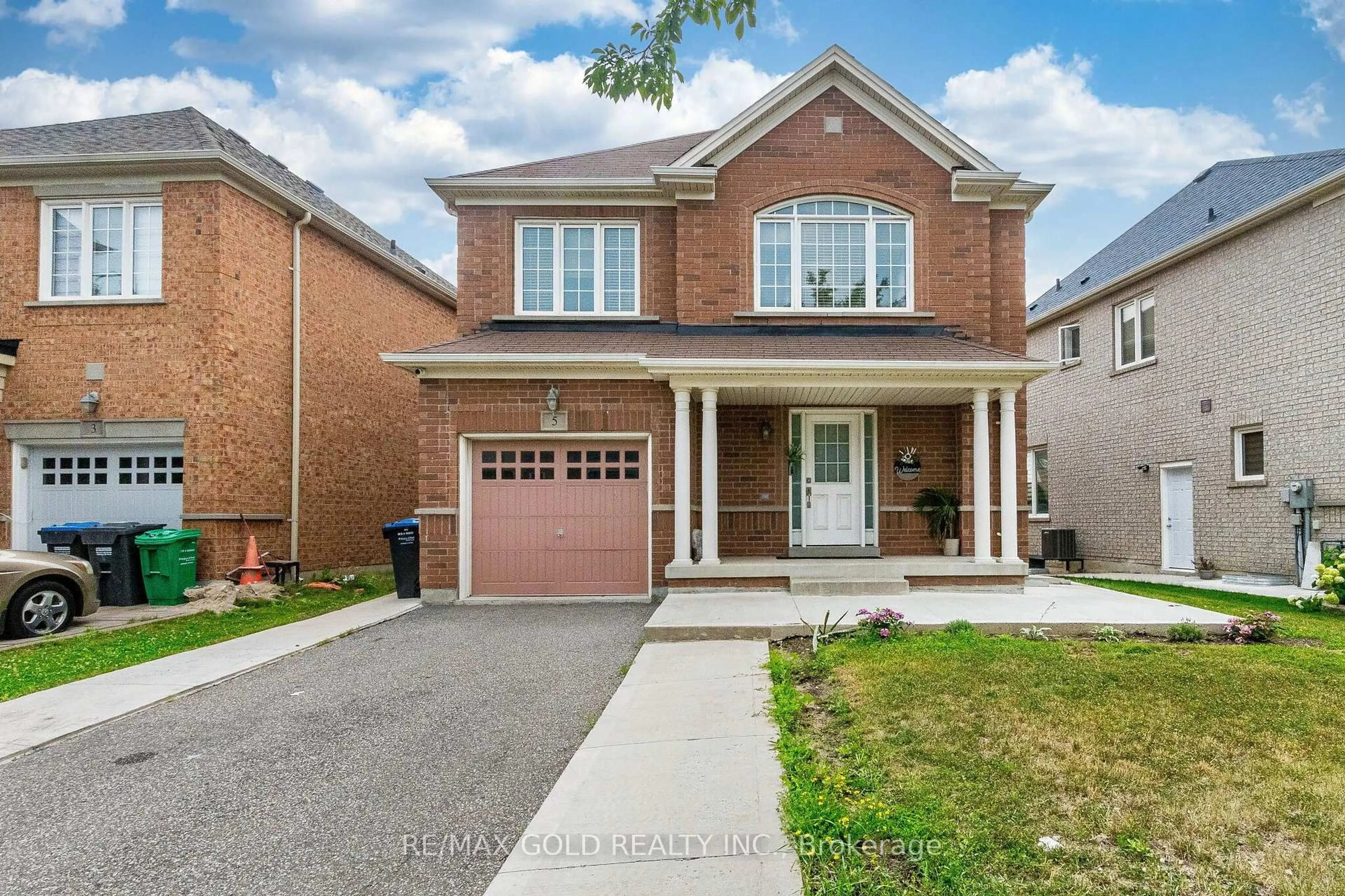 Home with brick exterior material, street for 5 Denali Cres, Brampton Ontario L6P 3P6