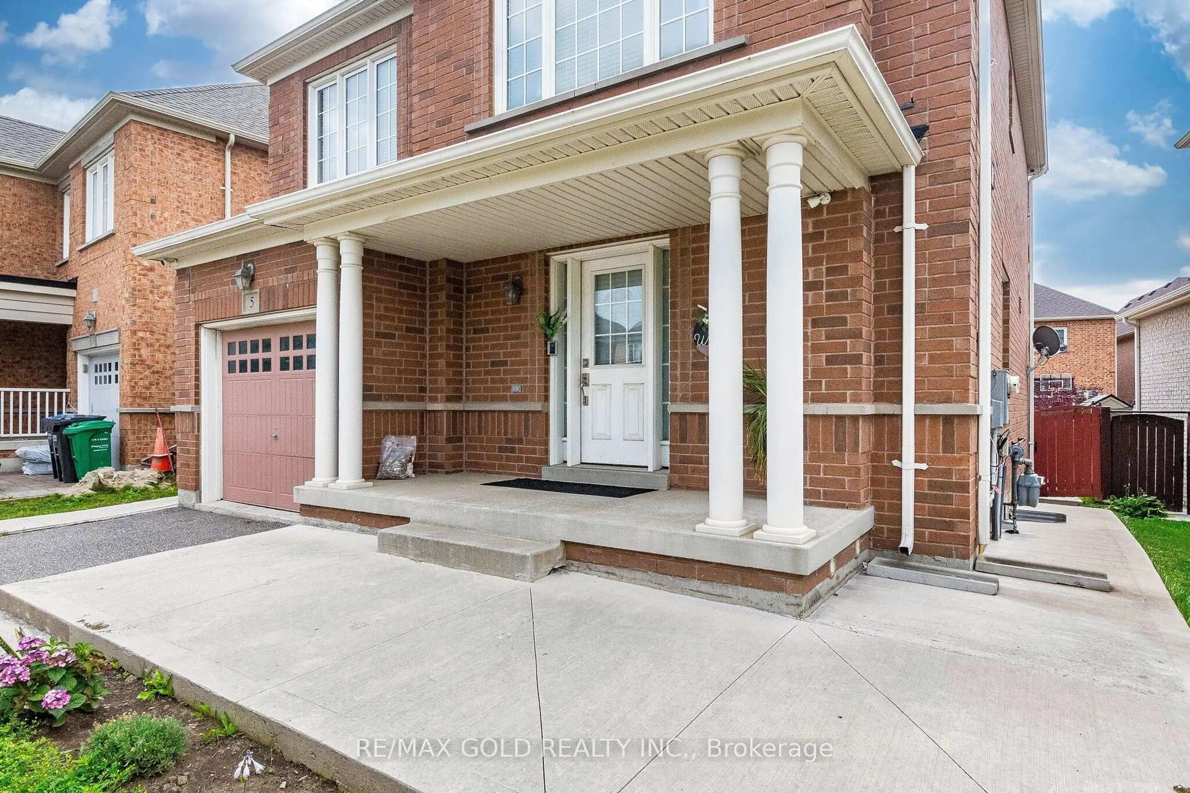 Home with brick exterior material, street for 5 Denali Cres, Brampton Ontario L6P 3P6