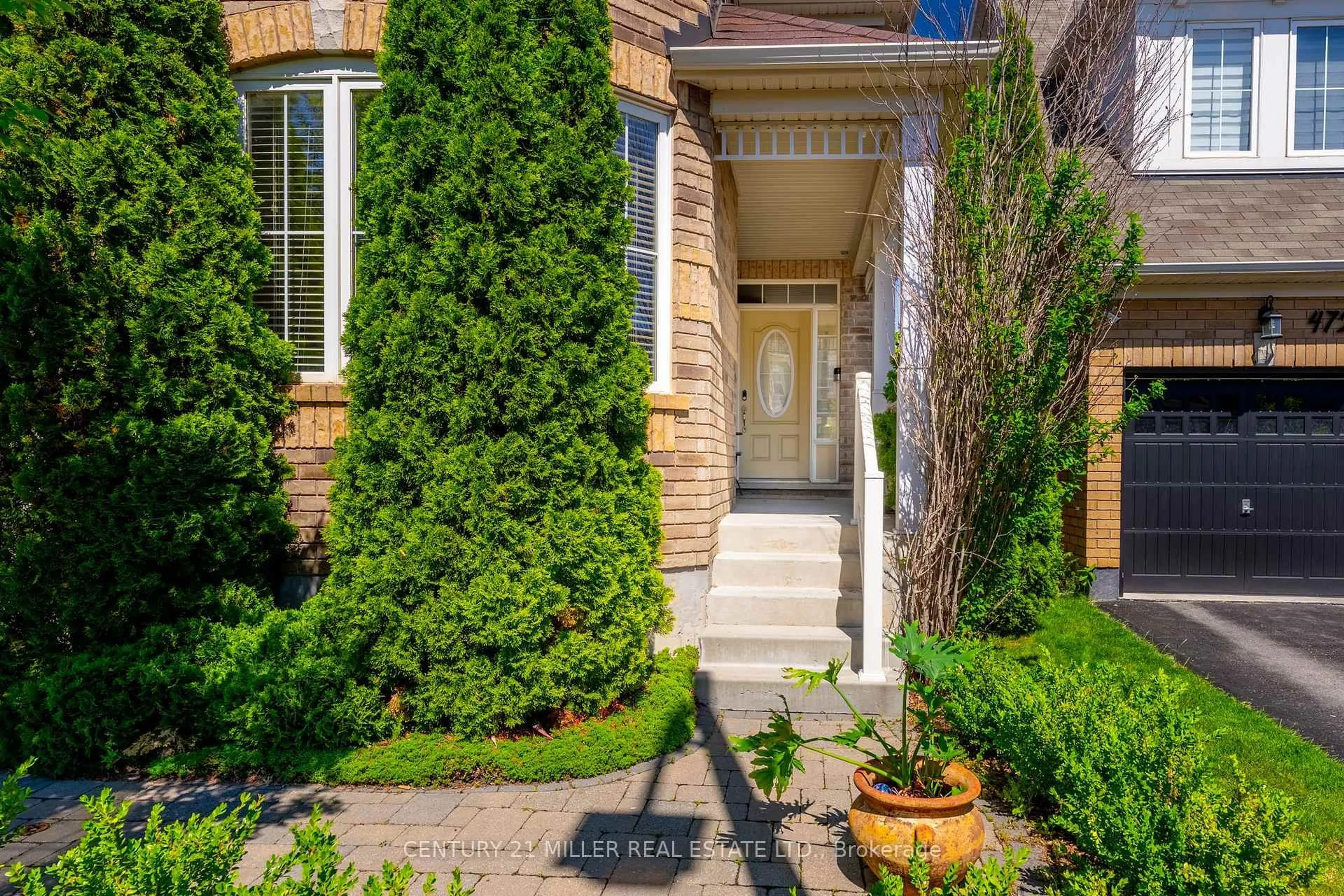 Unknown for 468 Coombs Crt, Milton Ontario L9T 7N5