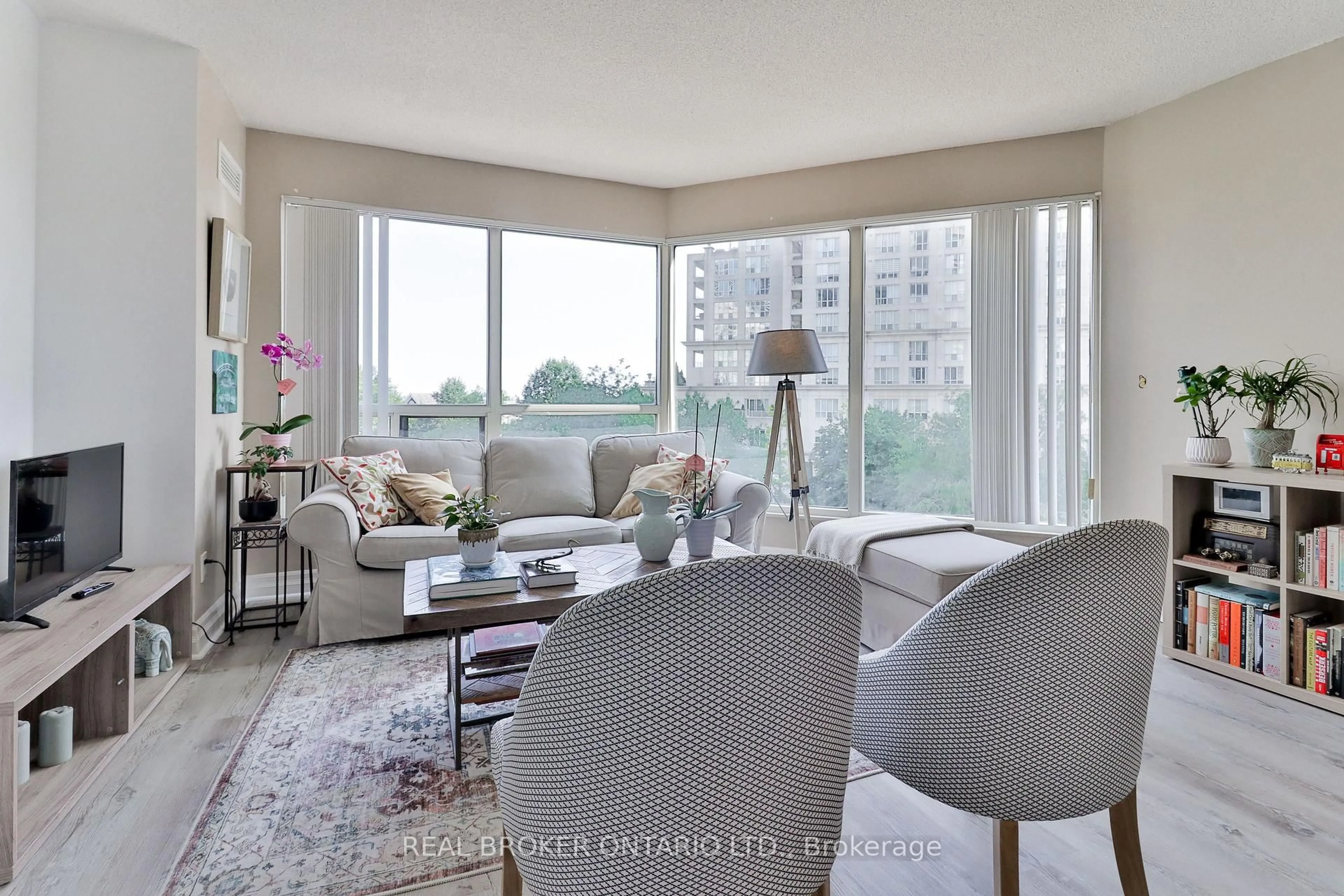 Living room with furniture, unknown for 2269 Lake Shore Blvd #510, Toronto Ontario M8V 3X6