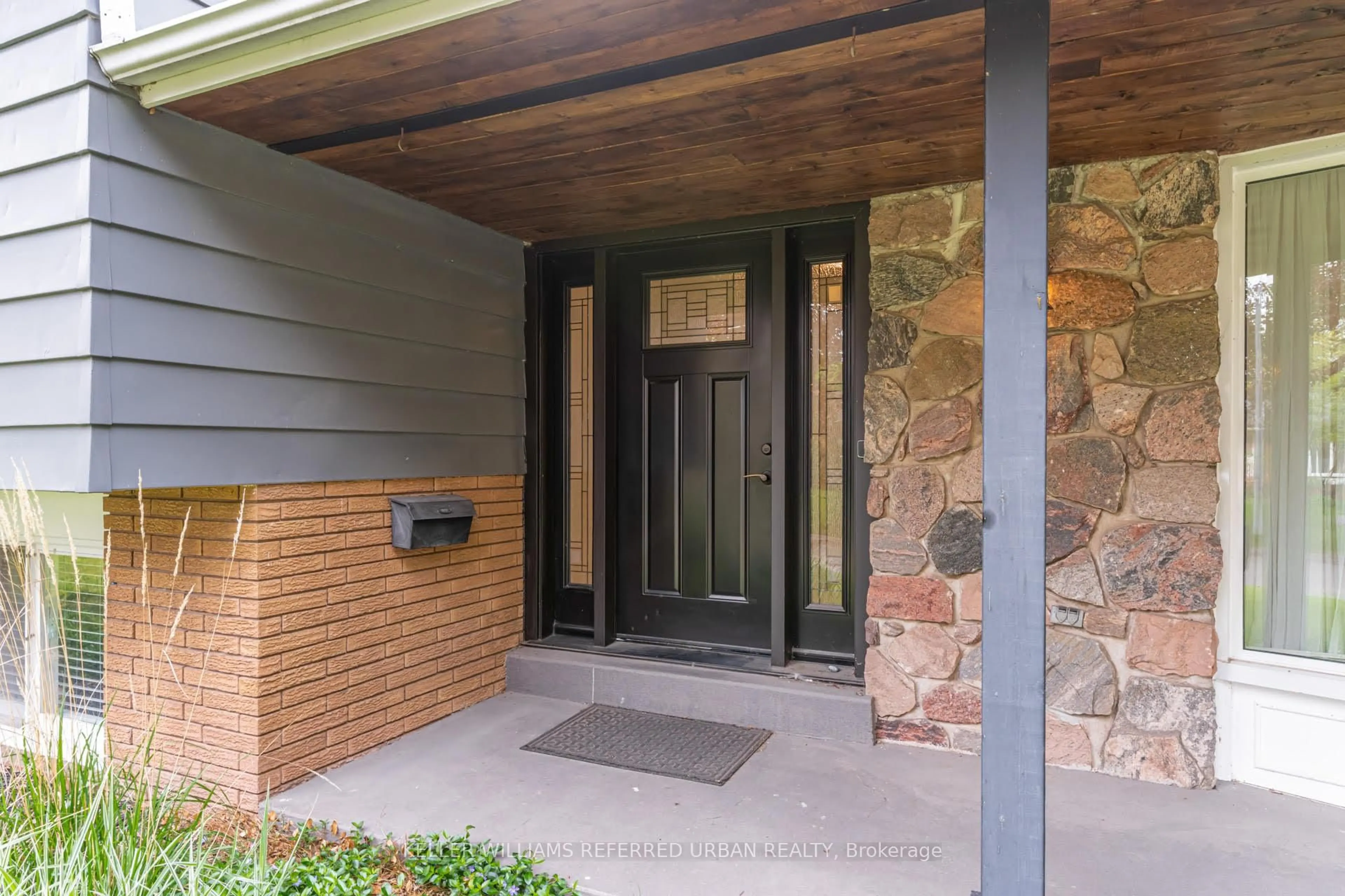 Unknown for 5171 Mulberry Dr, Burlington Ontario L7L 3P5