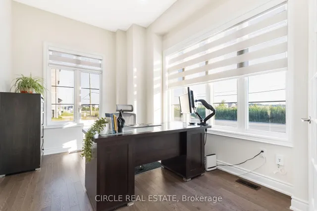 3419 Sixth Line, Oakville 4