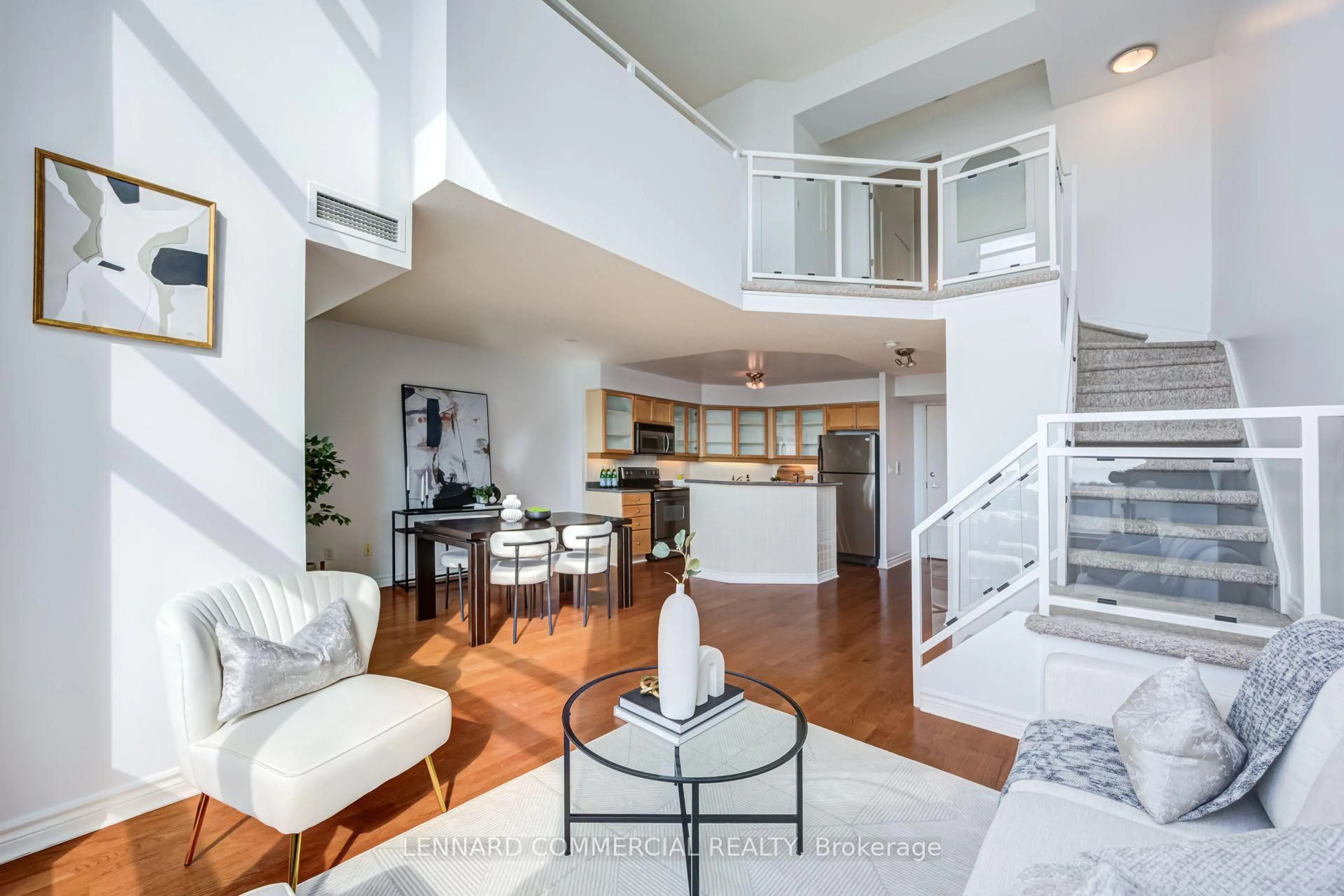 Unknown for 200 Manitoba St #417, Toronto Ontario M8Y 3Y9