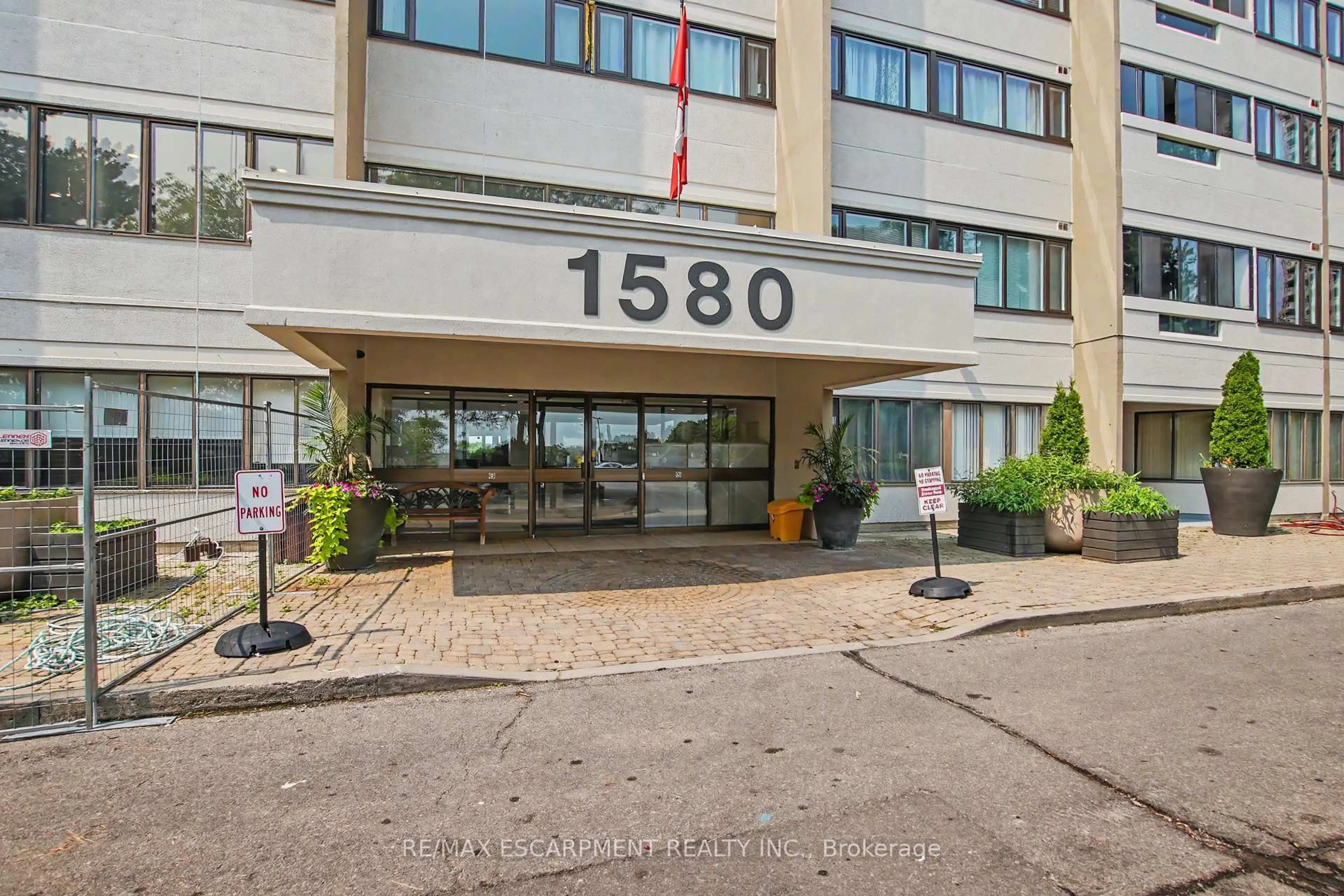 Unknown for 1580 Mississauga Valley Blvd #1102, Mississauga Ontario L5A 3T8