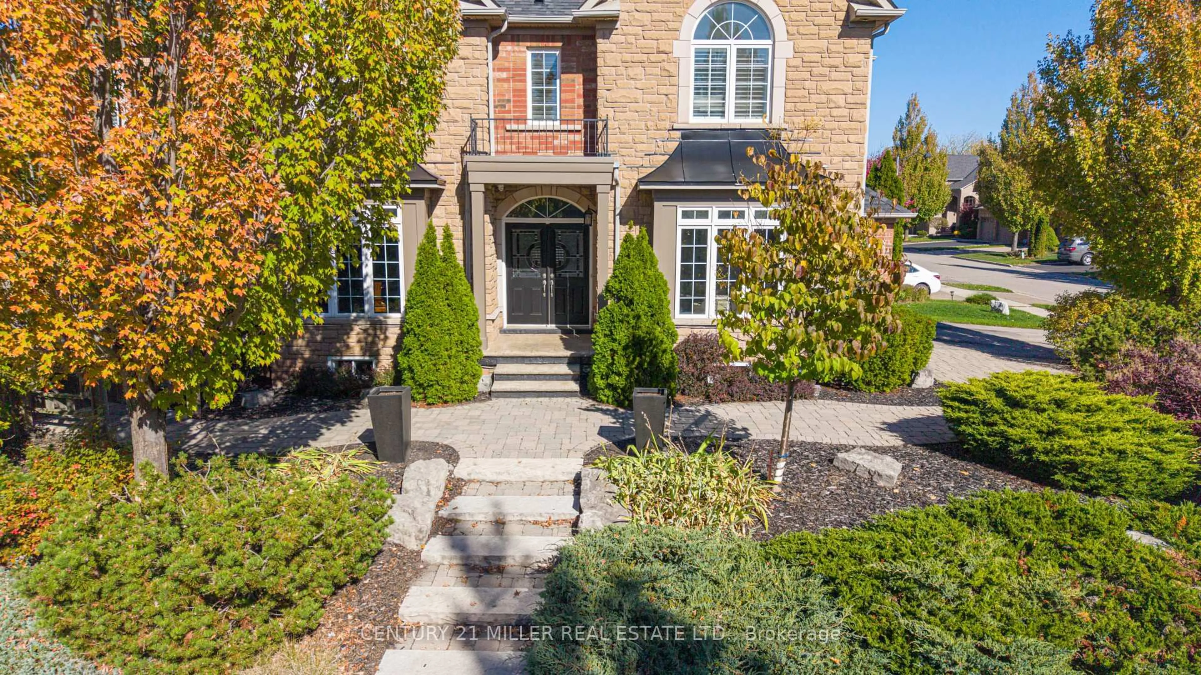 Home with brick exterior material, street for 2211 GLENCAIRN Rd, Oakville Ontario L6M 4S1
