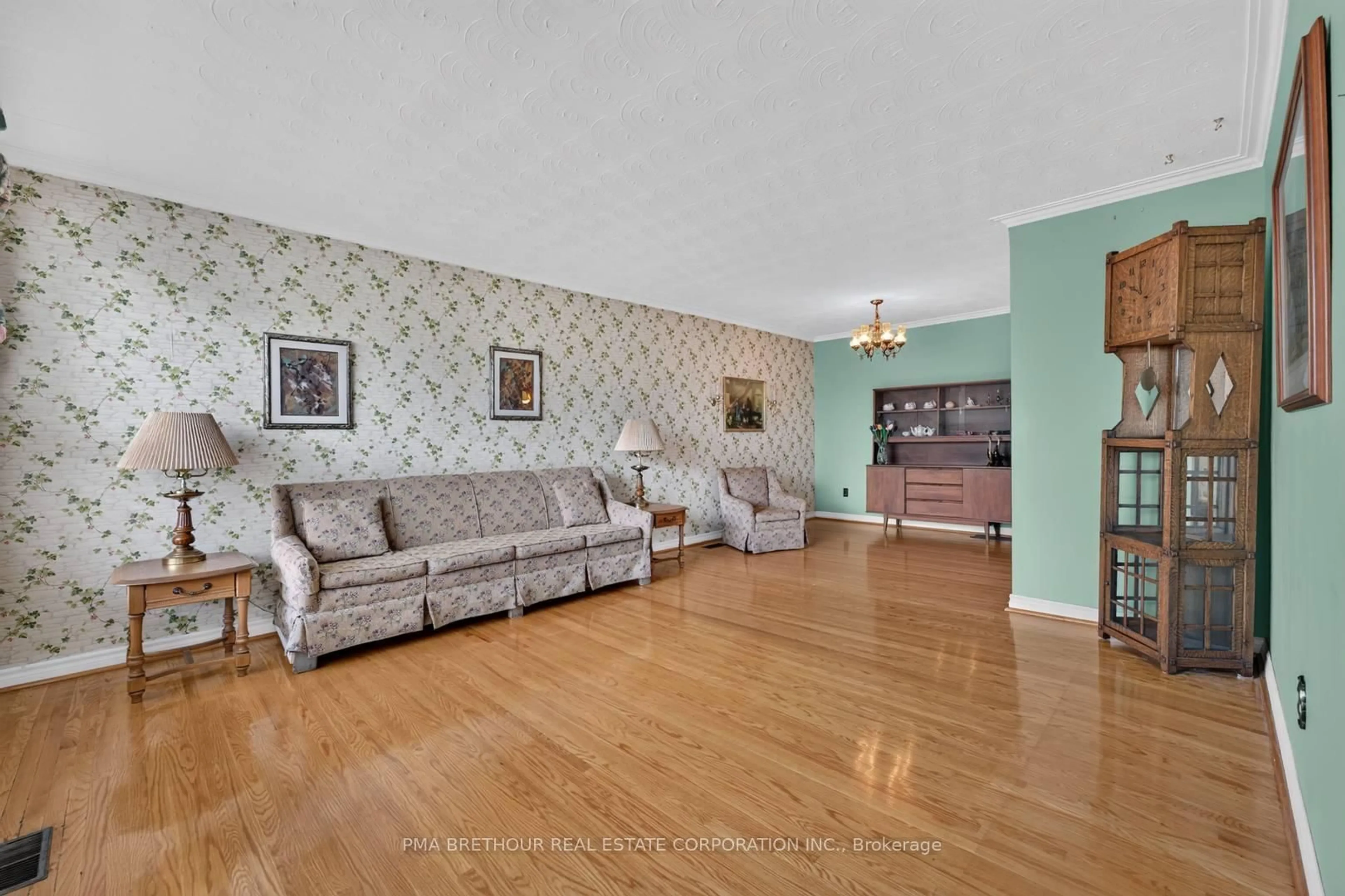 Living room with furniture, unknown for 65 Goldsboro Rd, Toronto Ontario M9L 1A6