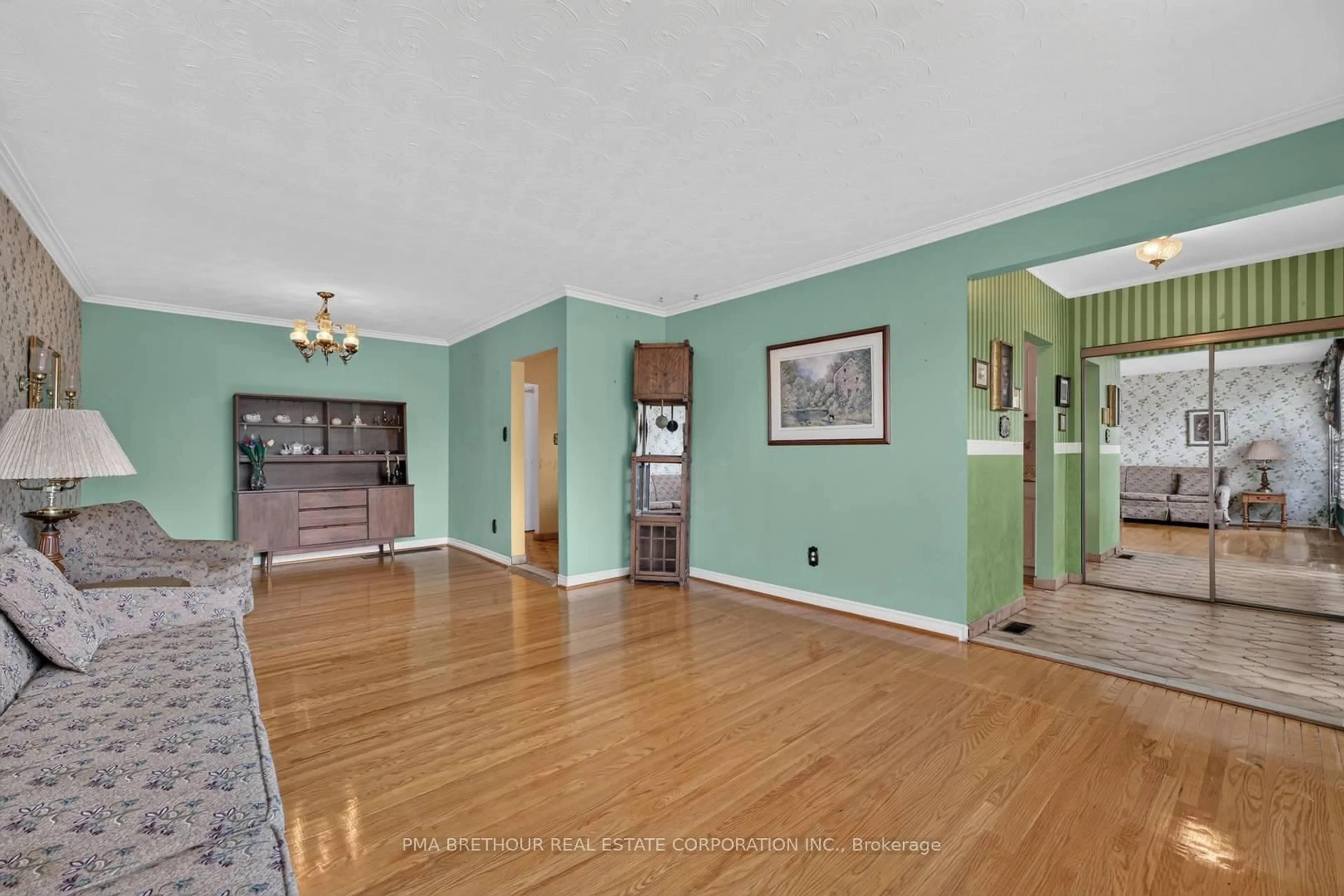 Unknown for 65 Goldsboro Rd, Toronto Ontario M9L 1A6
