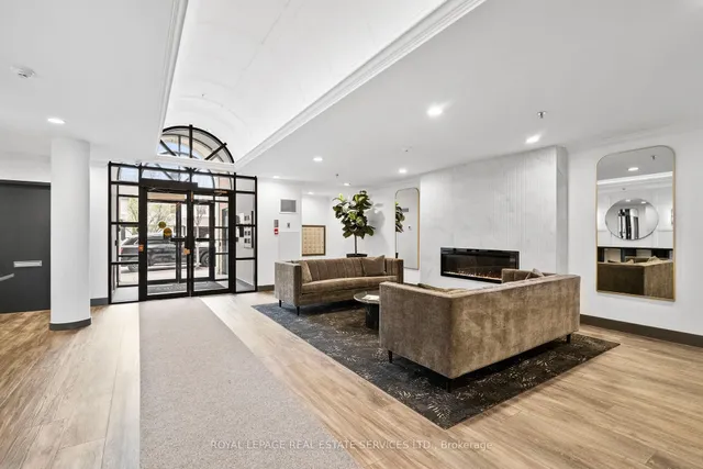 185 Robinson St #202, Oakville 2