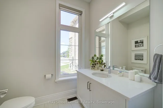 2267 Saw Whet Blvd, Oakville 5