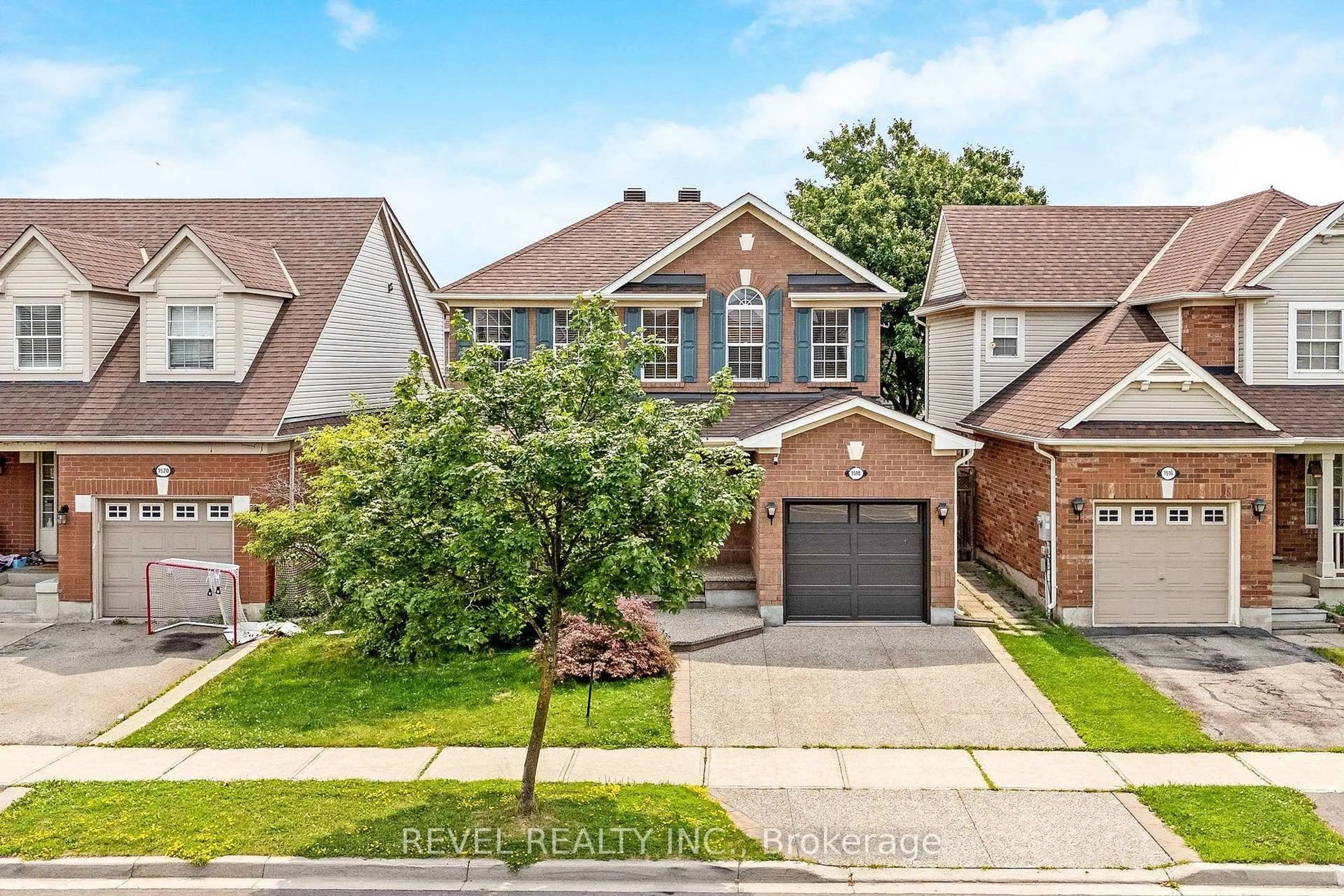 Home with brick exterior material, street for 1518 Croft Ave, Milton Ontario L9T 5K6