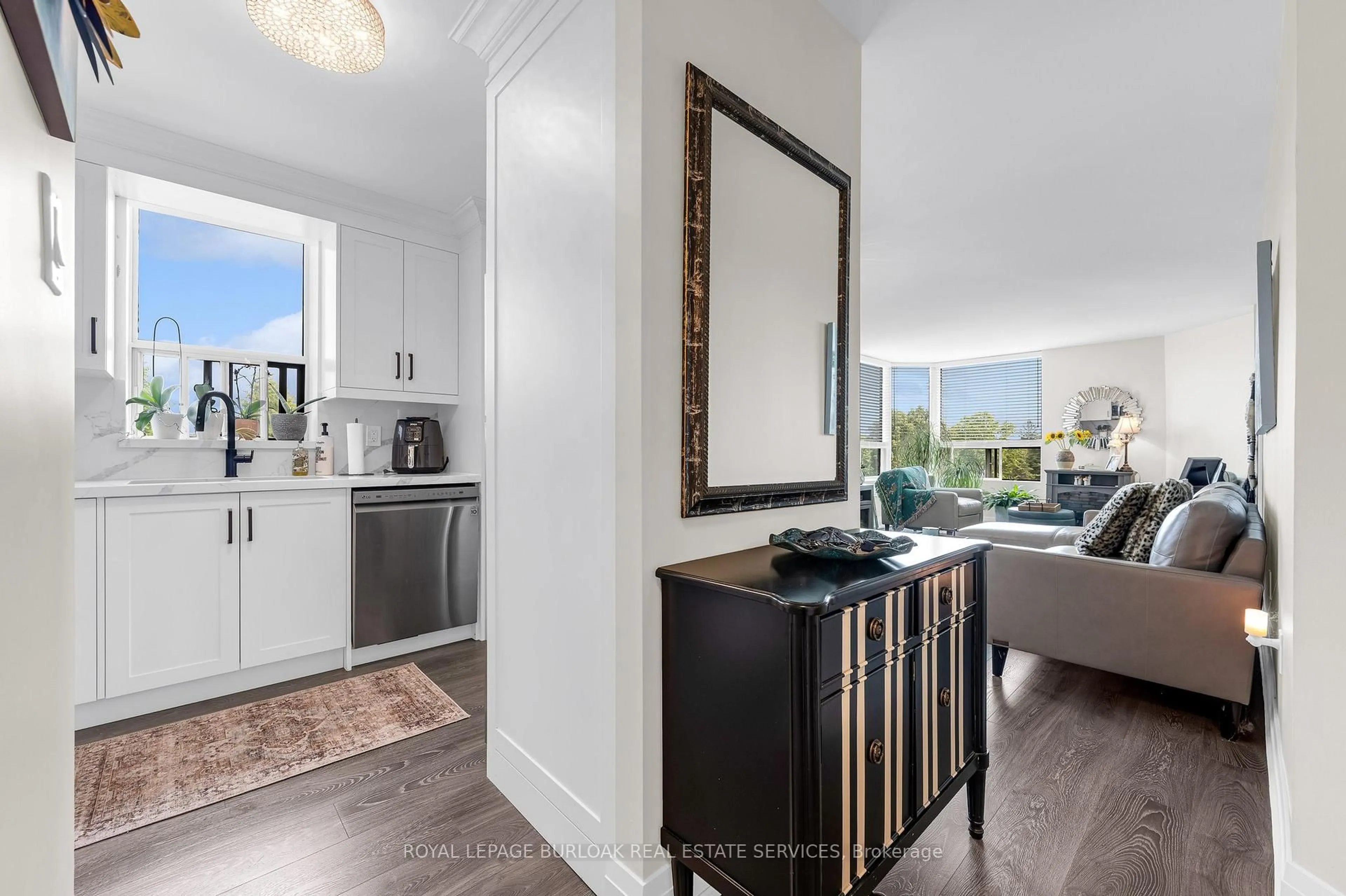 Open concept kitchen, unknown for 1270 Maple Crossing Blvd #509, Burlington Ontario L7S 2J3