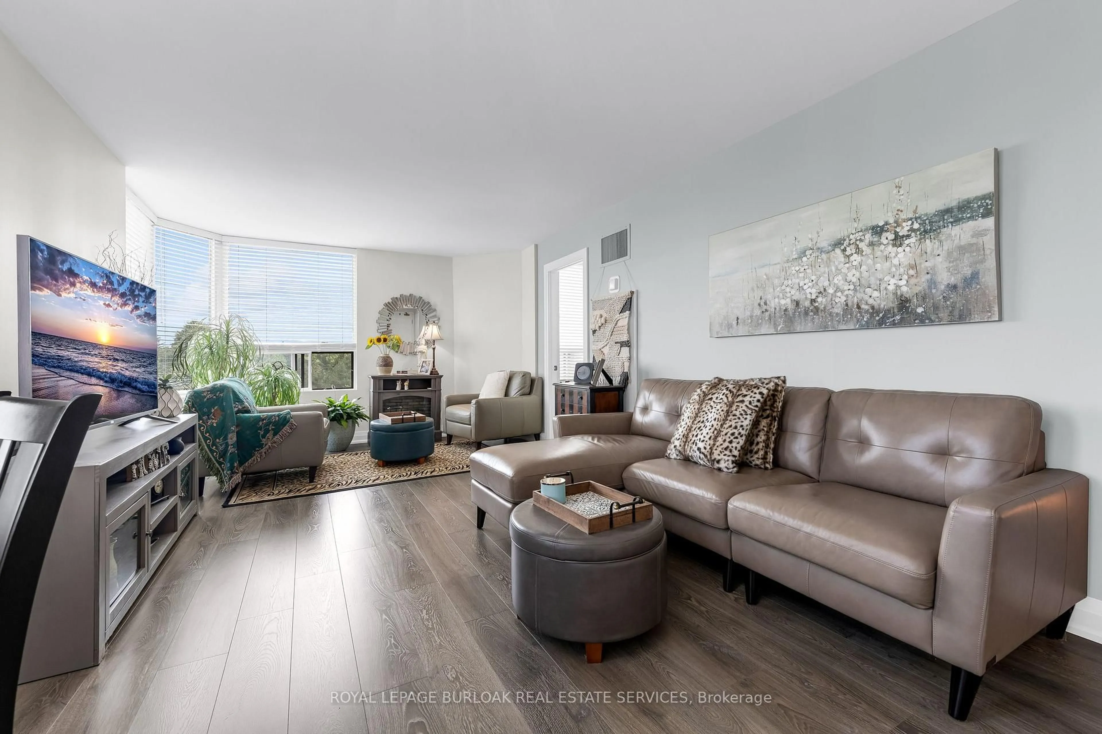 Living room with furniture, unknown for 1270 Maple Crossing Blvd #509, Burlington Ontario L7S 2J3