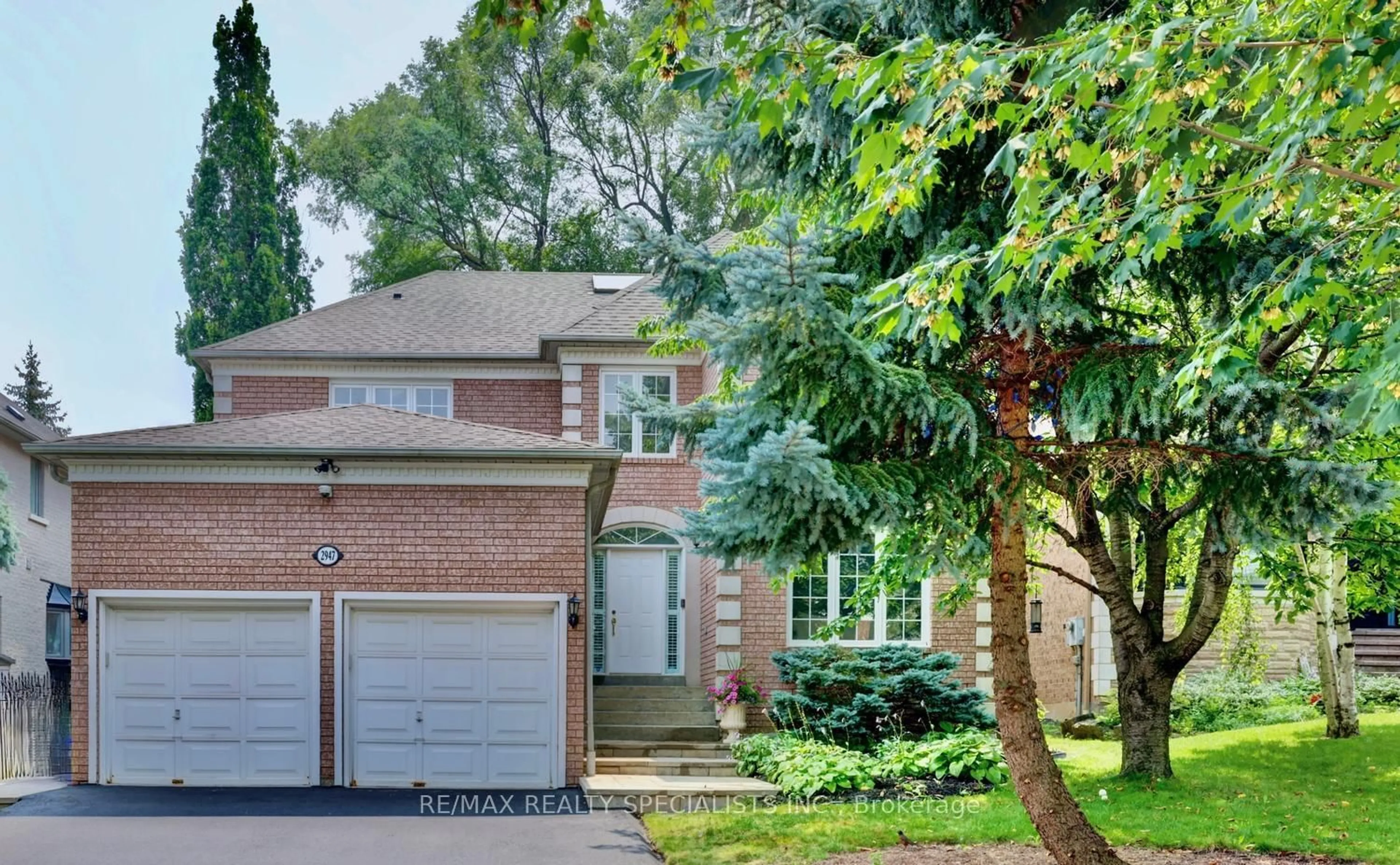 Home with brick exterior material, street for 2947 Hammond Rd, Mississauga Ontario L5K 2M5