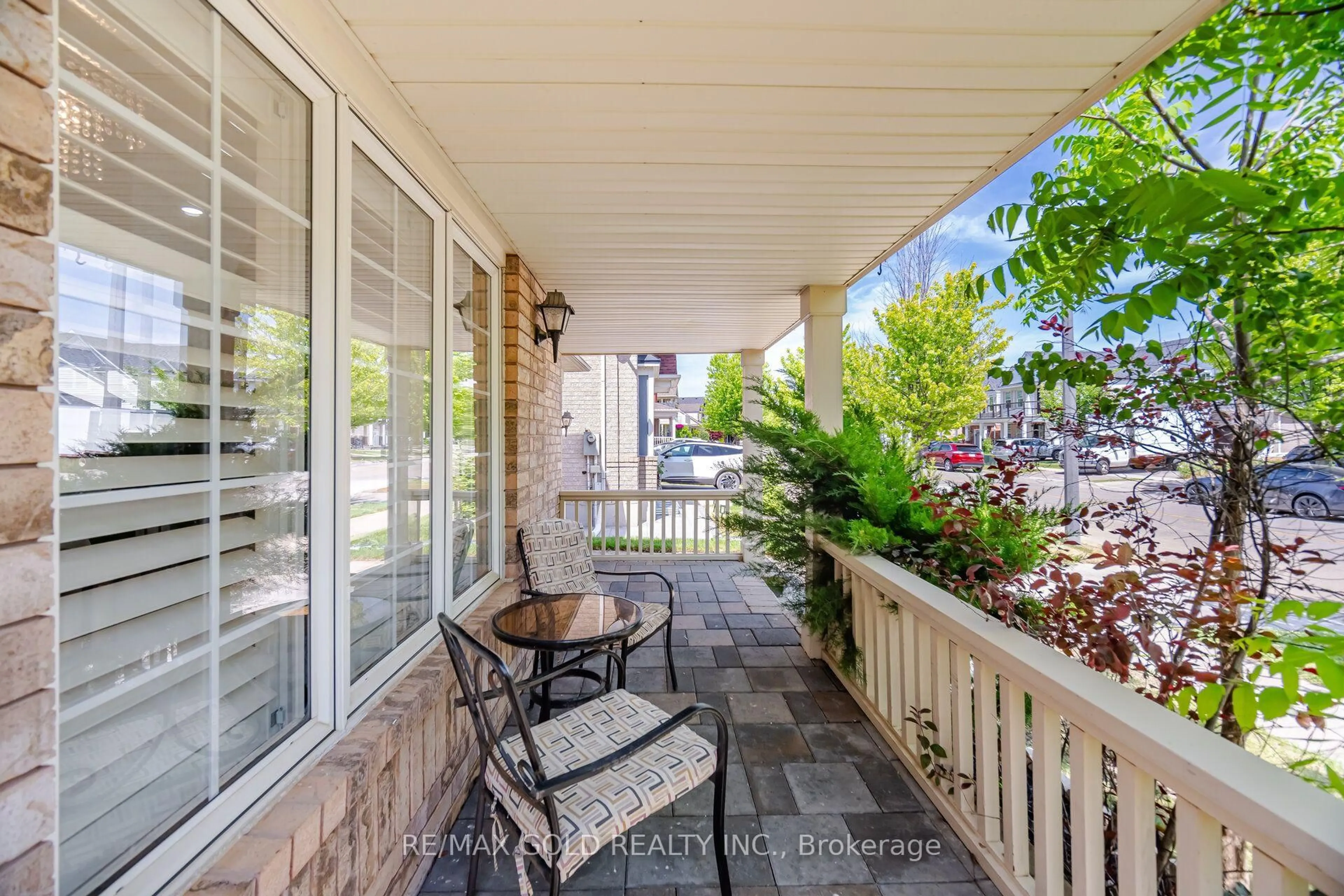 Patio, street for 1523 Beaty Tr, Milton Ontario L9T 5V3