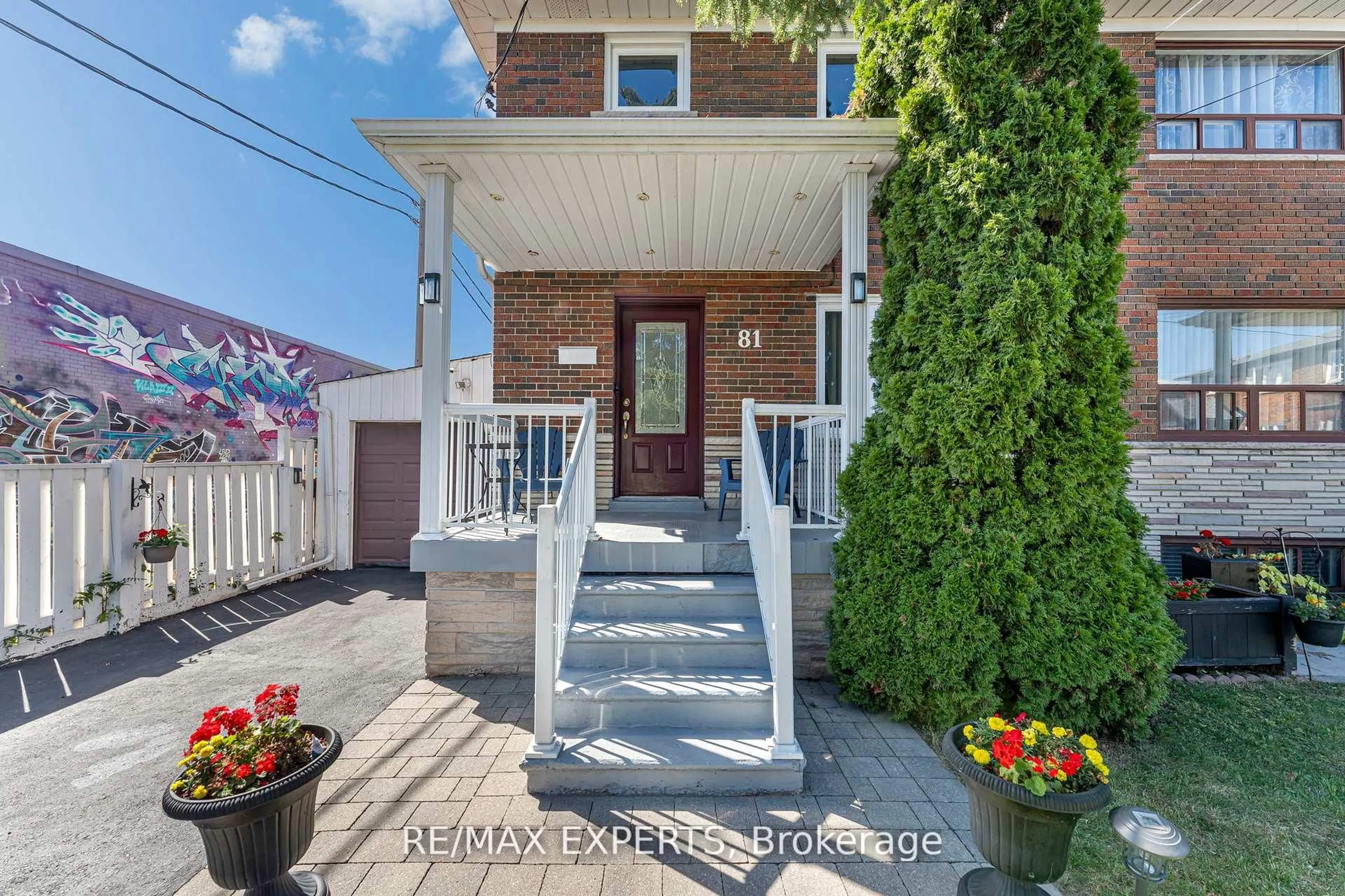 Unknown for 81 Hagar Ave, Toronto Ontario M6N 3V3