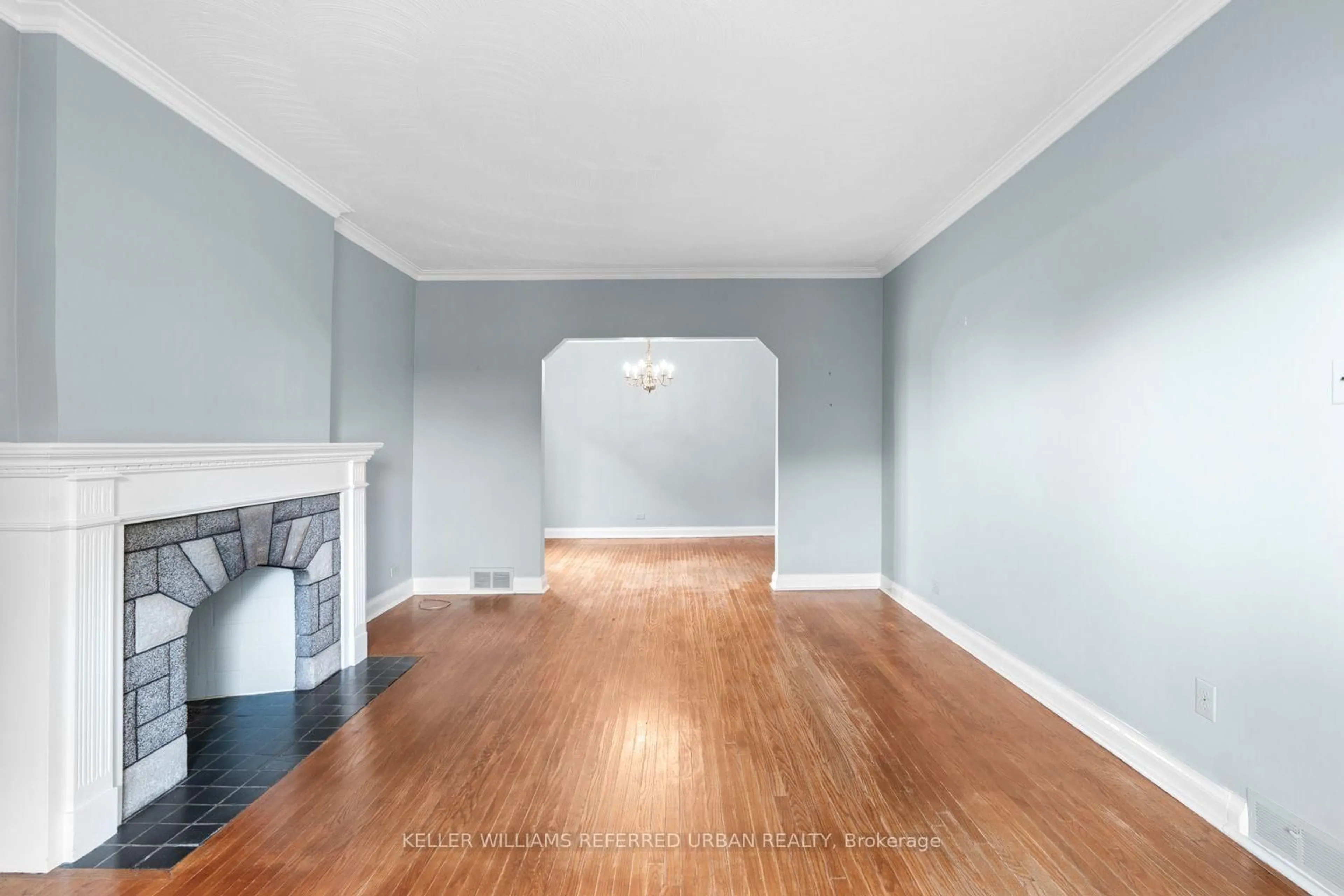 A pic of a room for 114 Gracefield Ave, Toronto Ontario M6L 1L1