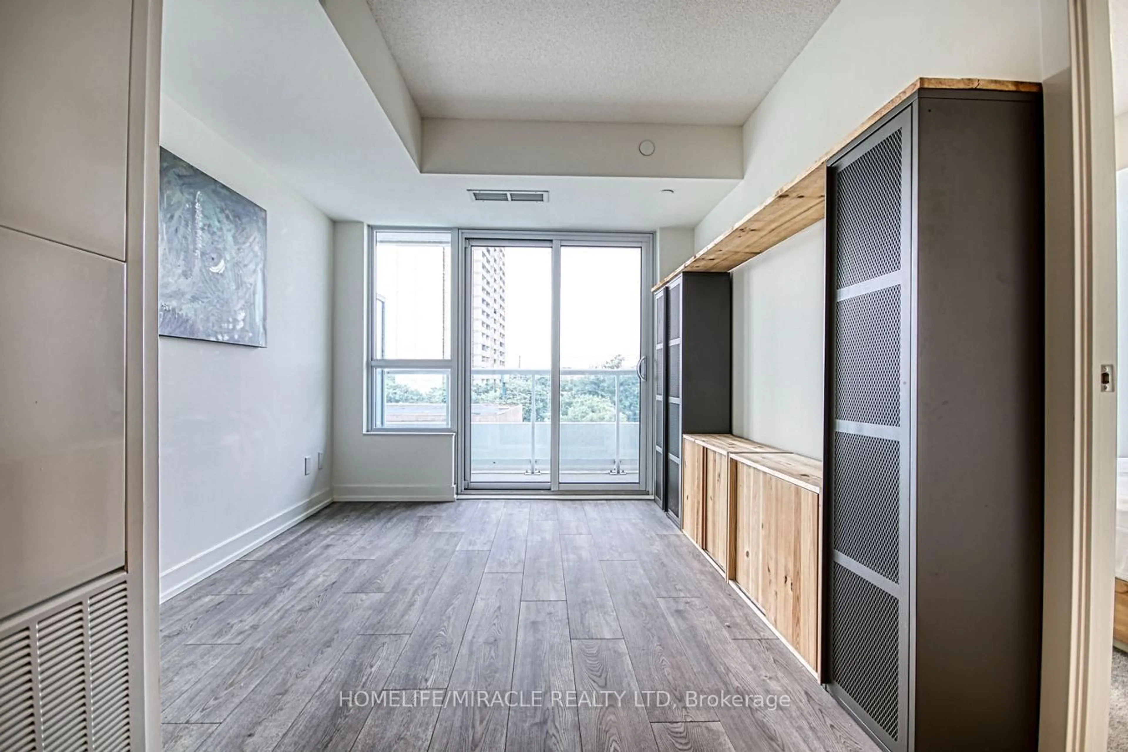 Unknown for 10 Wilby Cres #402, Toronto Ontario M9N 1E6