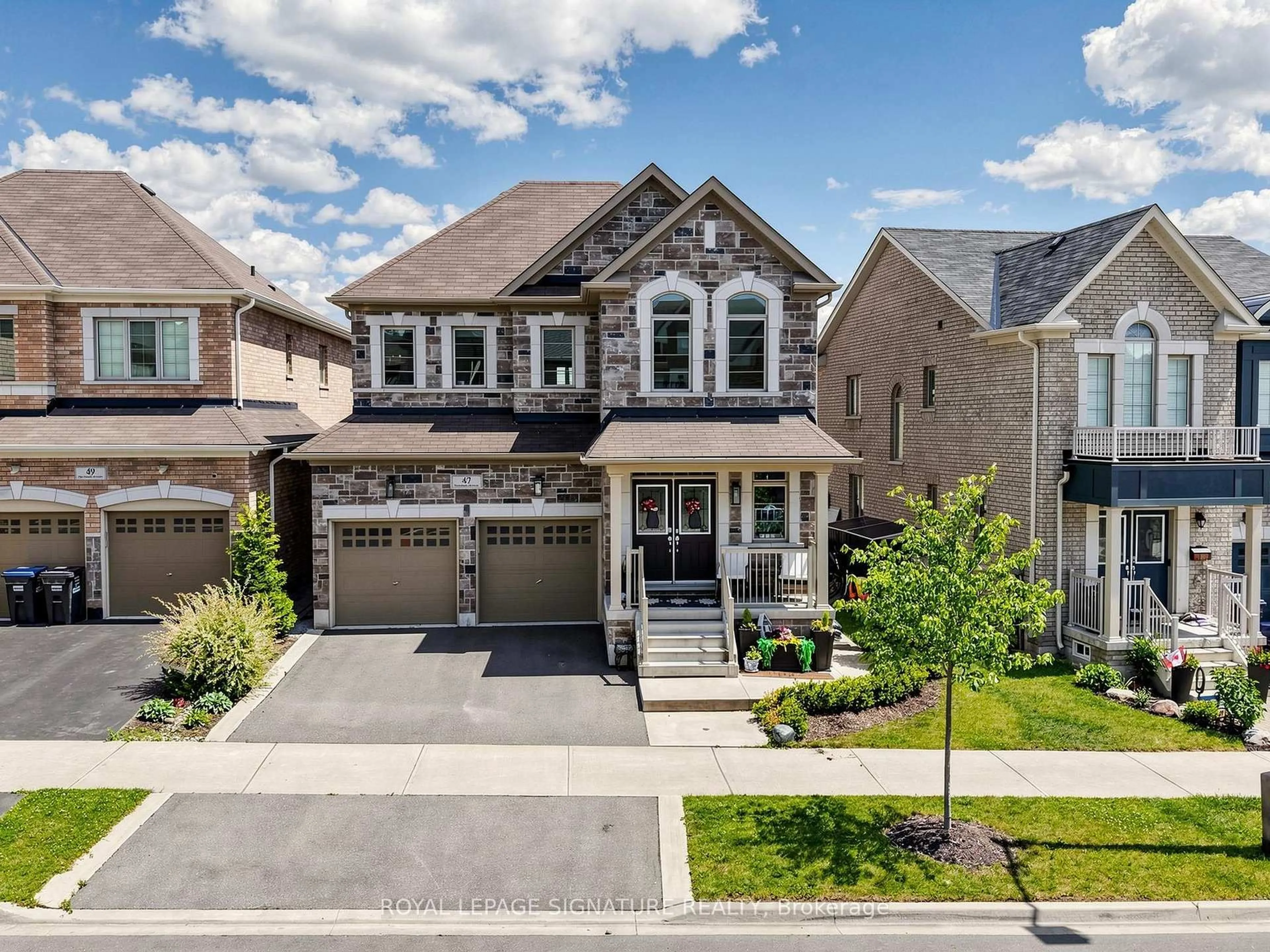 Home with brick exterior material, street for 47 Dotchson Ave, Caledon Ontario L7C 4G6