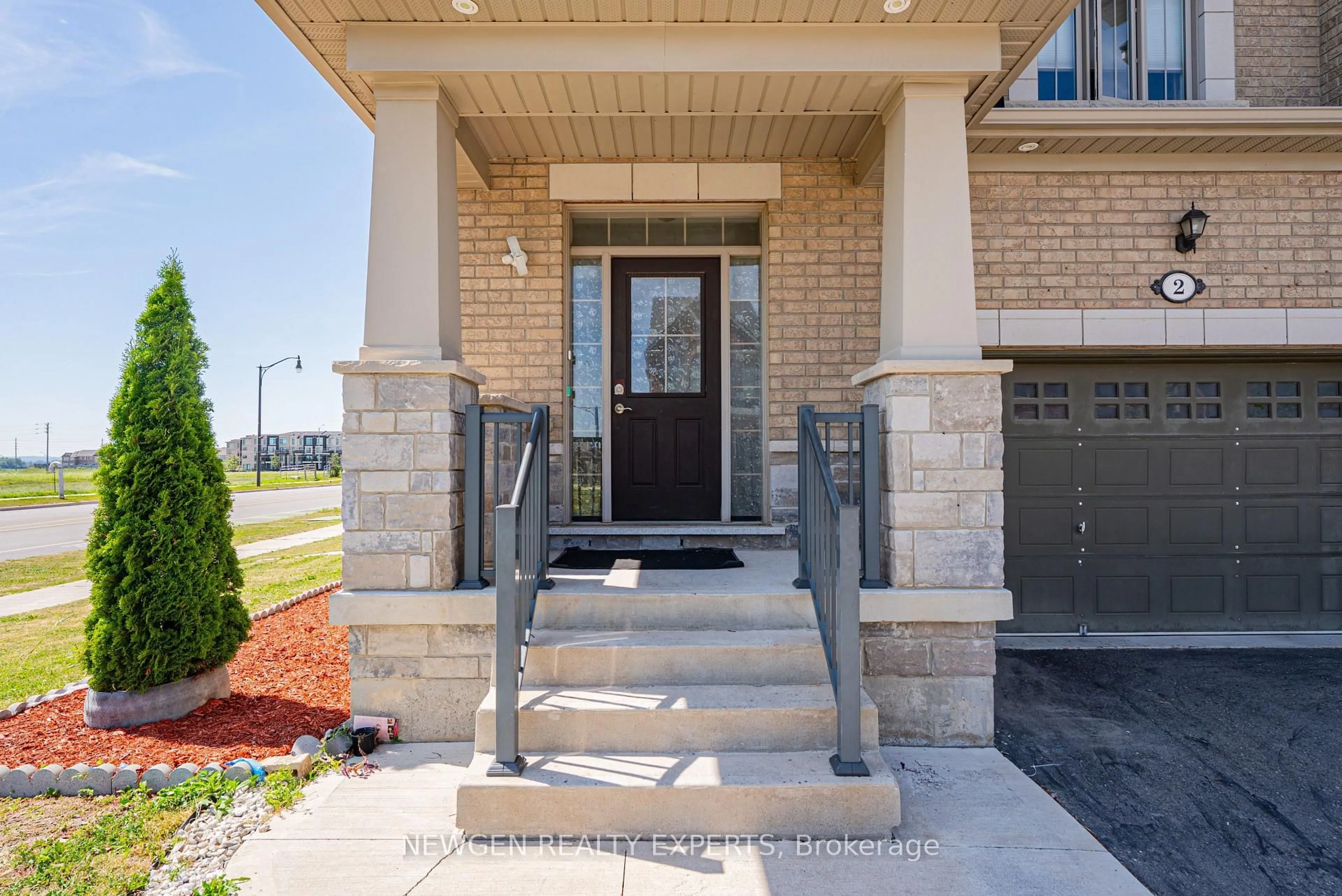 Unknown for 2 Rangemore Rd, Brampton Ontario L7A 4V8