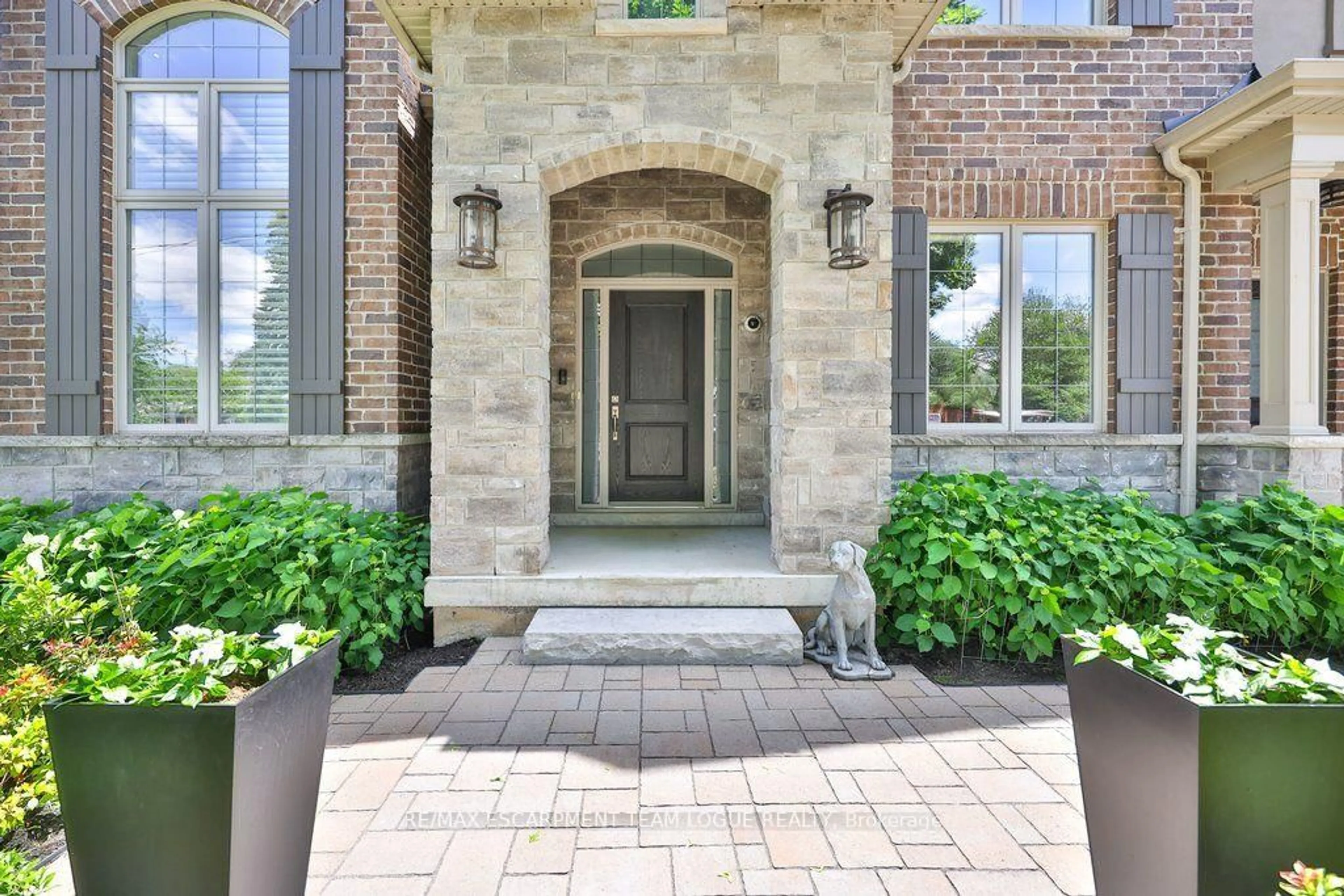 Unknown for 888 Park Ave, Burlington Ontario L7T 1N6