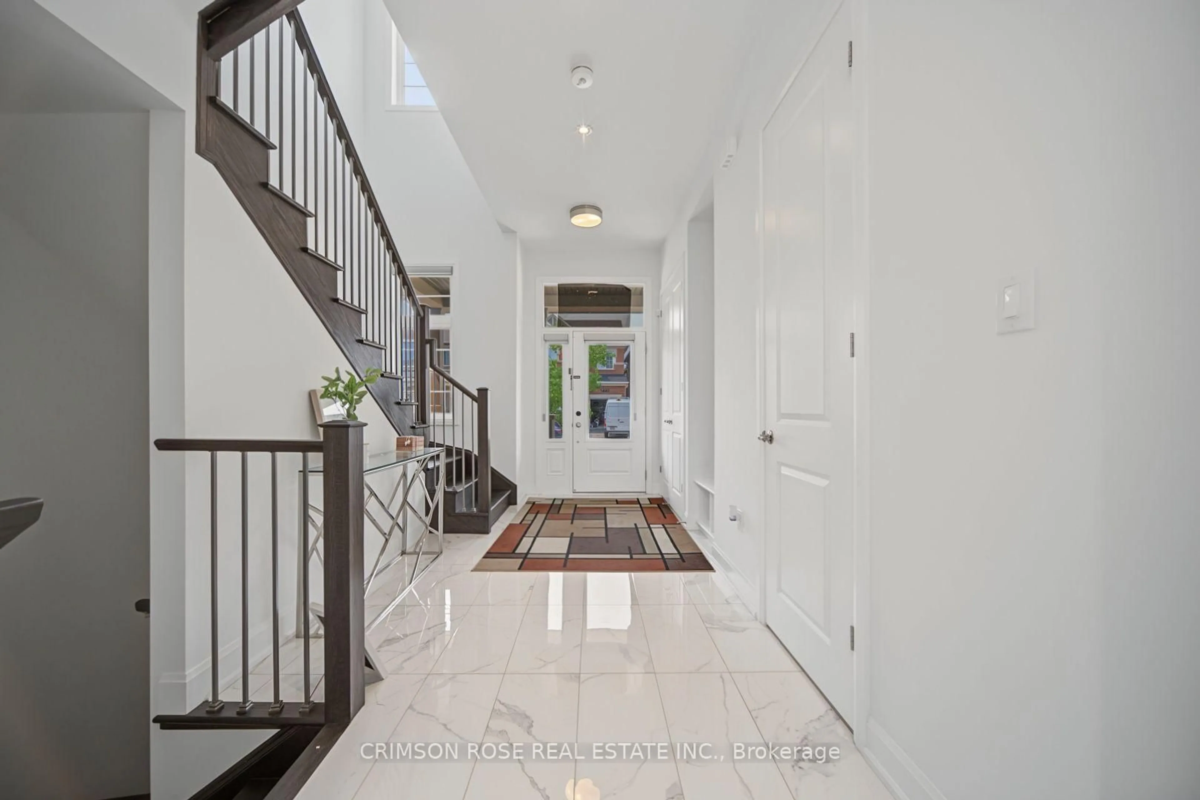 Indoor entryway for 1444 Varelas Passage, Oakville Ontario L6H 3S3